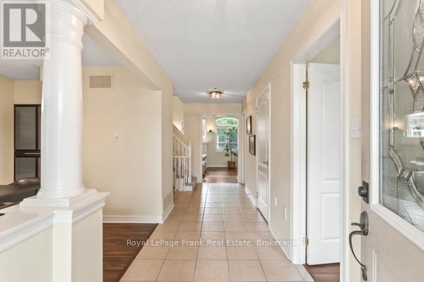 












30 - 30 GIDLEY LANE

,
Ajax (Central),




Ontario
L1T4Z7

