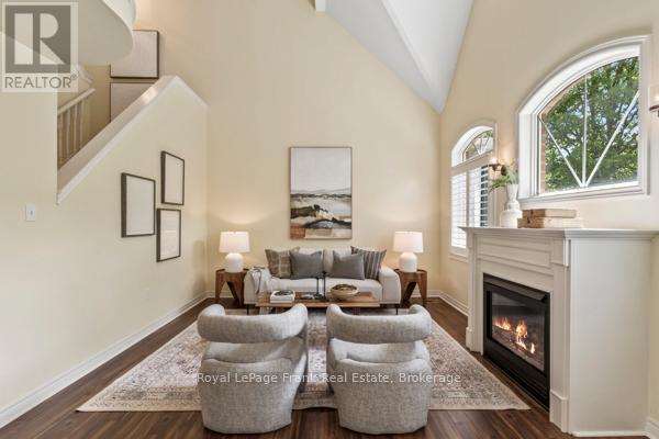 












30 - 30 GIDLEY LANE

,
Ajax (Central),




Ontario
L1T4Z7

