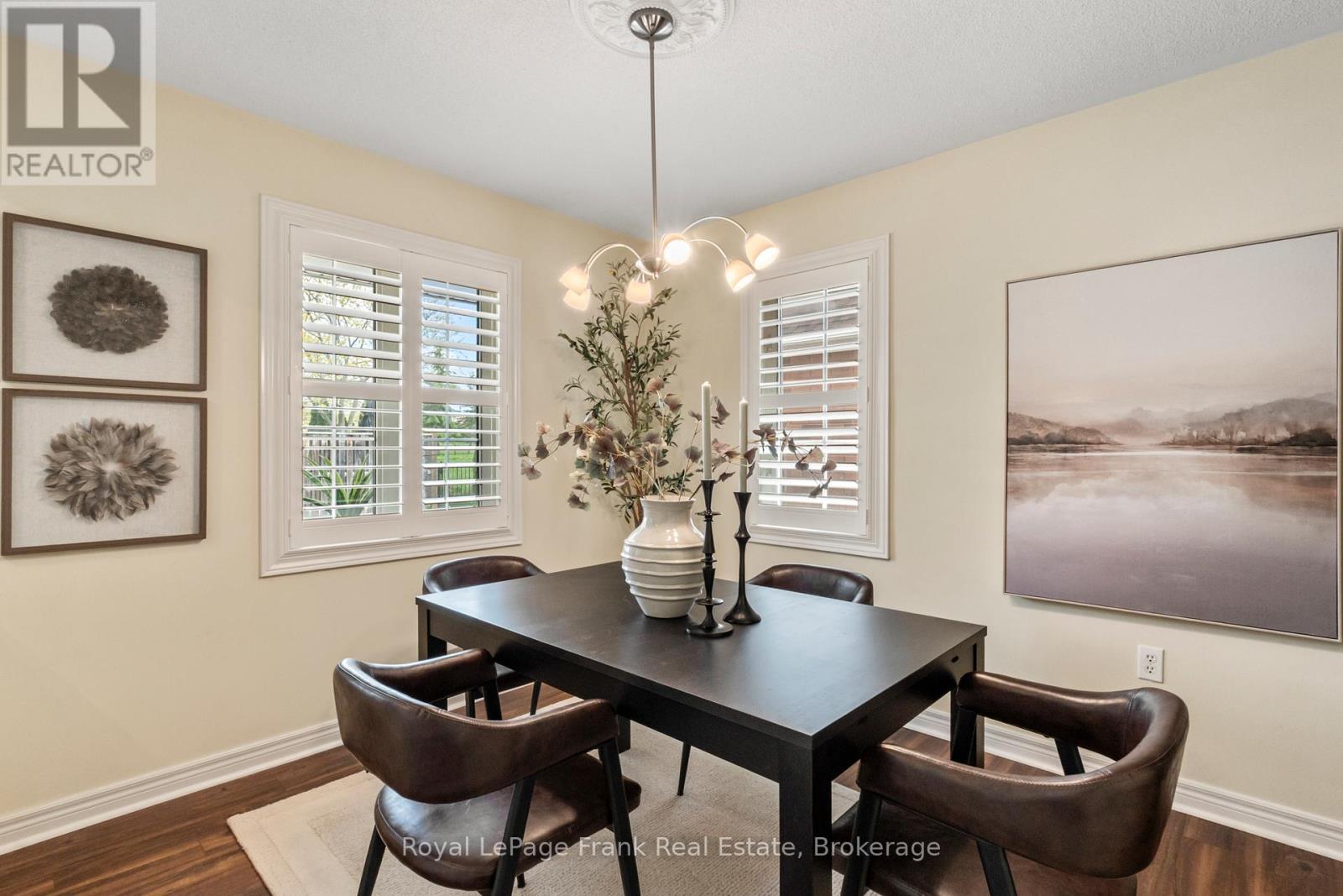 












30 - 30 GIDLEY LANE

,
Ajax (Central),




Ontario
L1T4Z7

