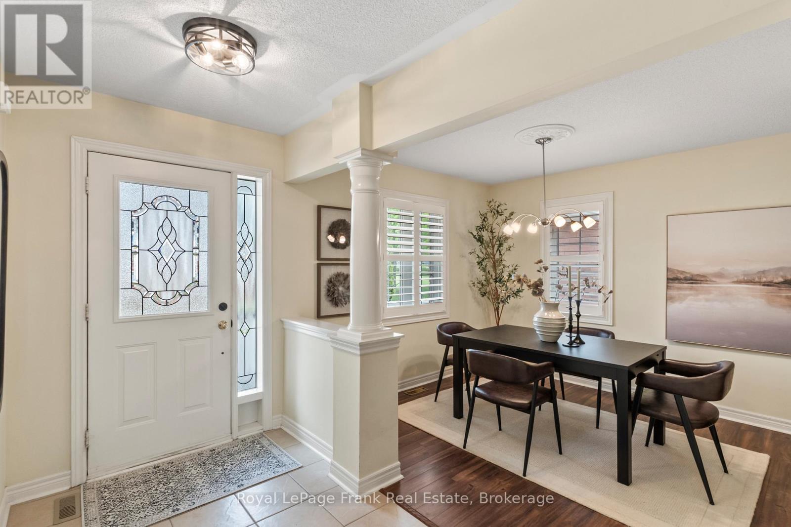 












30 - 30 GIDLEY LANE

,
Ajax (Central),




Ontario
L1T4Z7

