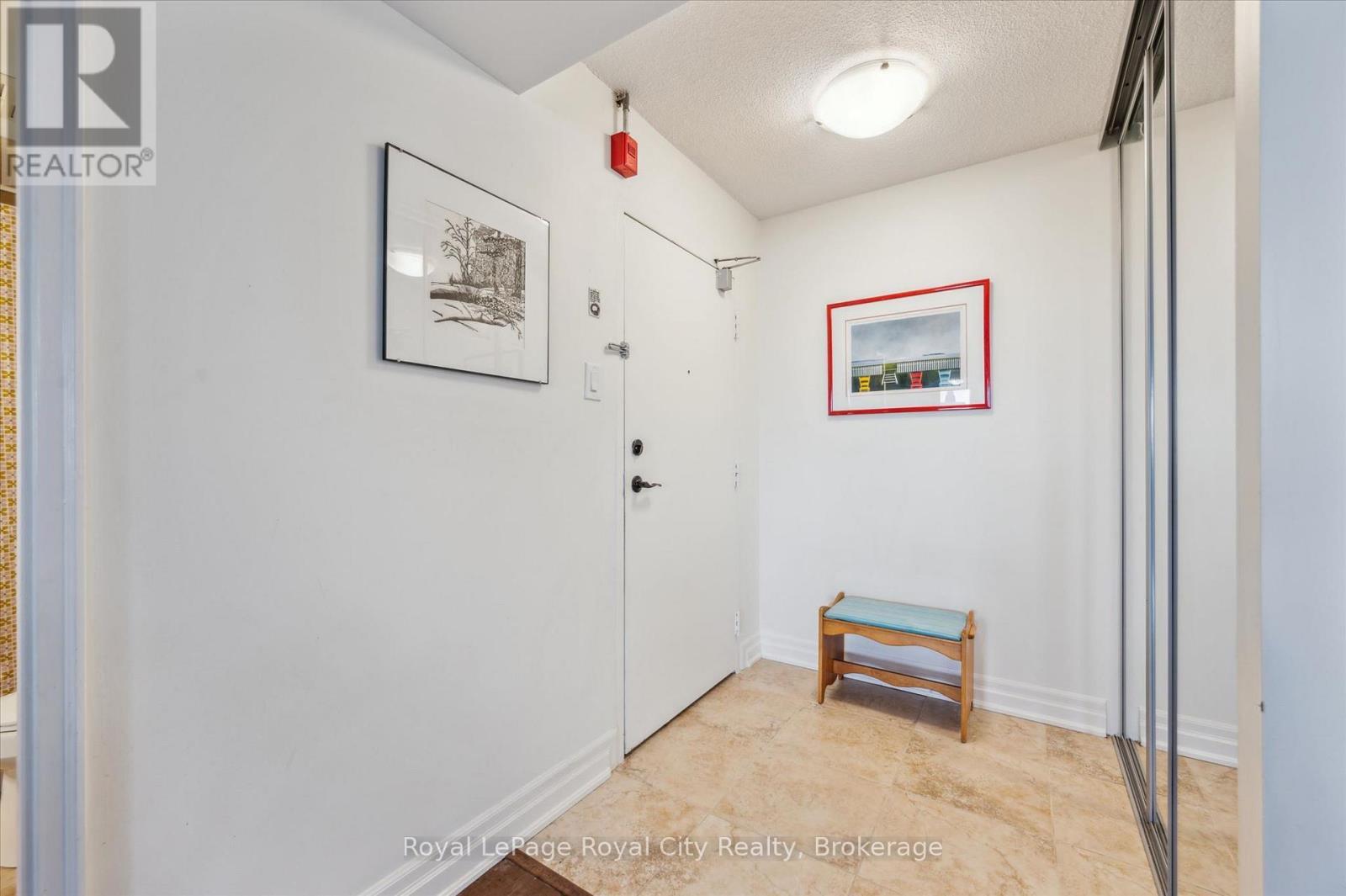 












508 - 55 YARMOUTH STREET

,
Guelph (Downtown),




Ontario
N1H7R4

