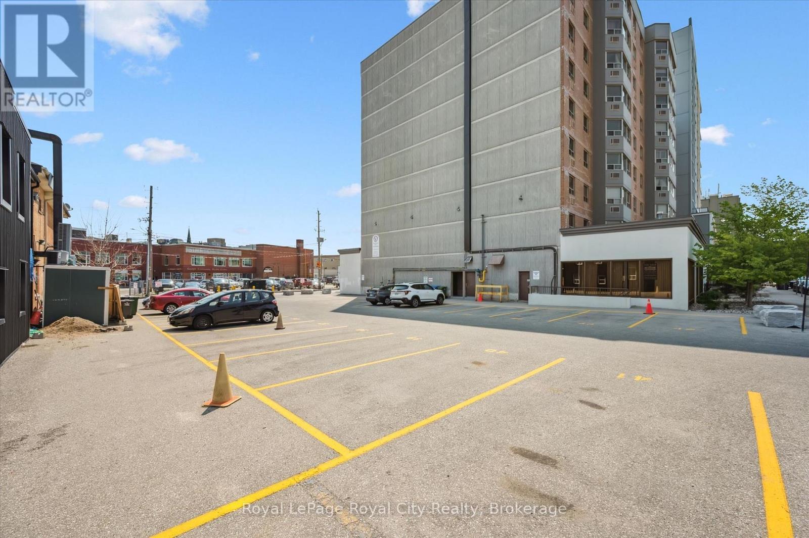 












508 - 55 YARMOUTH STREET

,
Guelph (Downtown),




Ontario
N1H7R4

