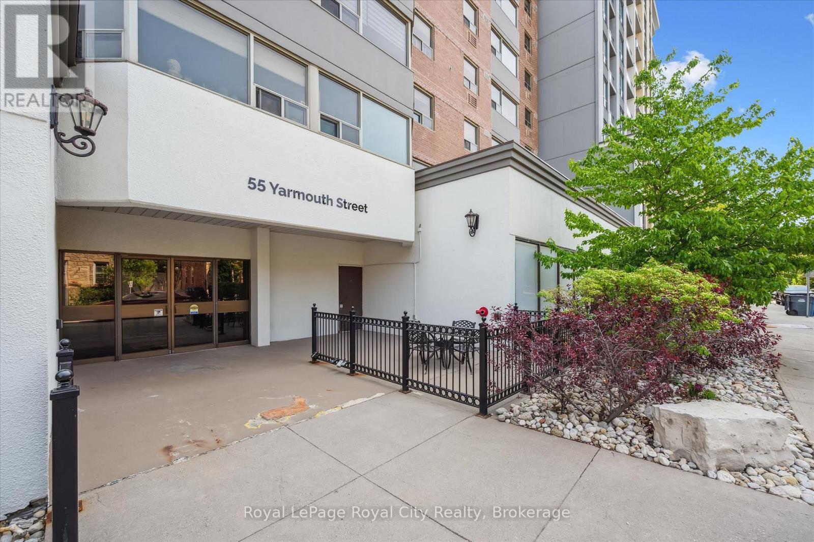 












508 - 55 YARMOUTH STREET

,
Guelph (Downtown),




Ontario
N1H7R4

