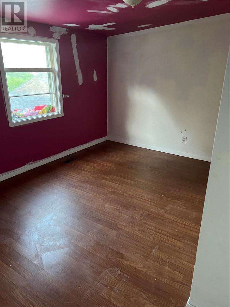 












266 Kathleen Street

,
Sudbury,




Ontario
P3C2L8

