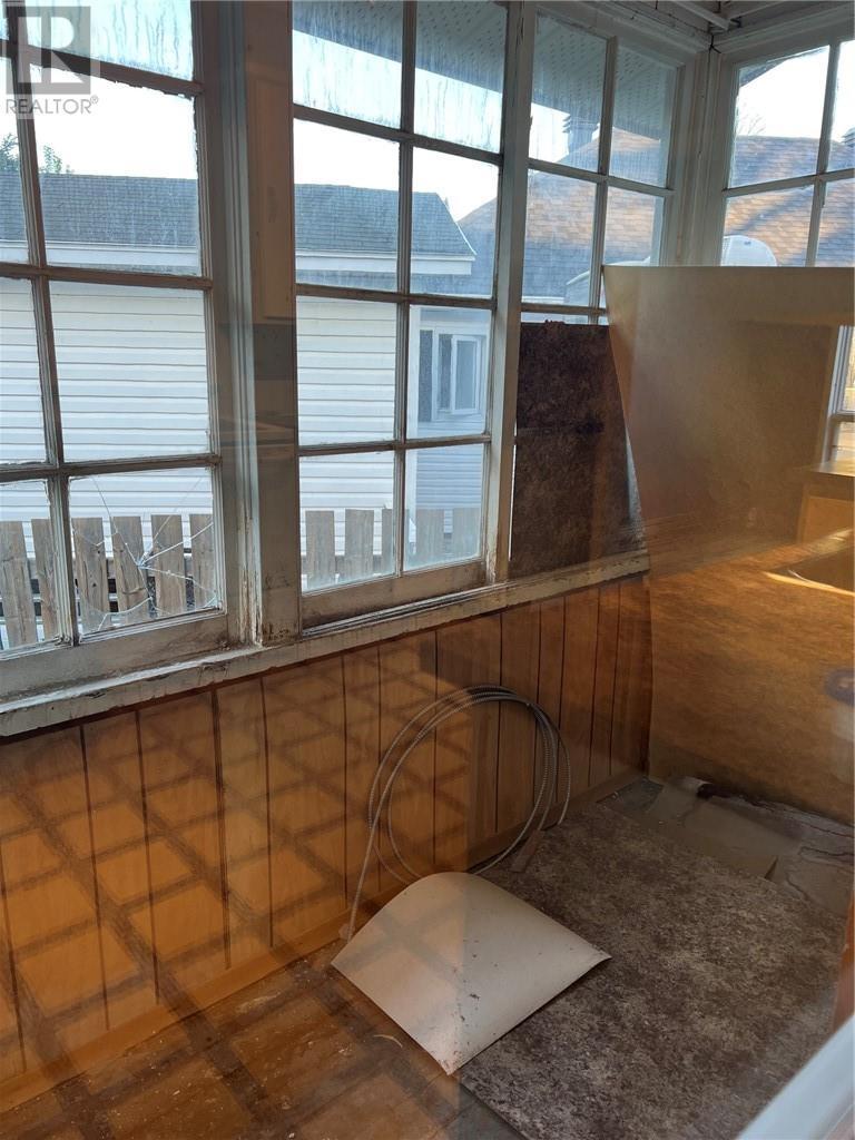 












266 Kathleen Street

,
Sudbury,




Ontario
P3C2L8

