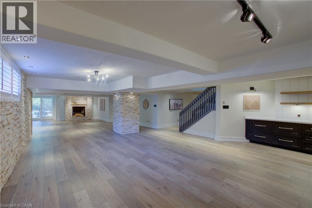 












14 JAMES Court

,
Heidelberg,




Ontario
N0B2M1

