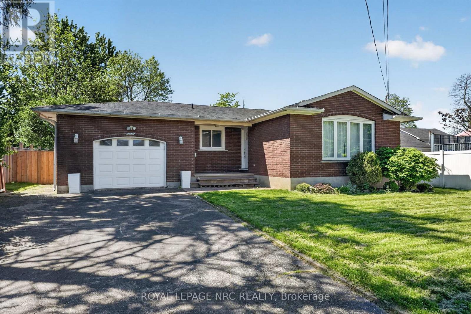 












268 HENRIETTA STREET

,
Fort Erie,




Ontario
L2A2K7

