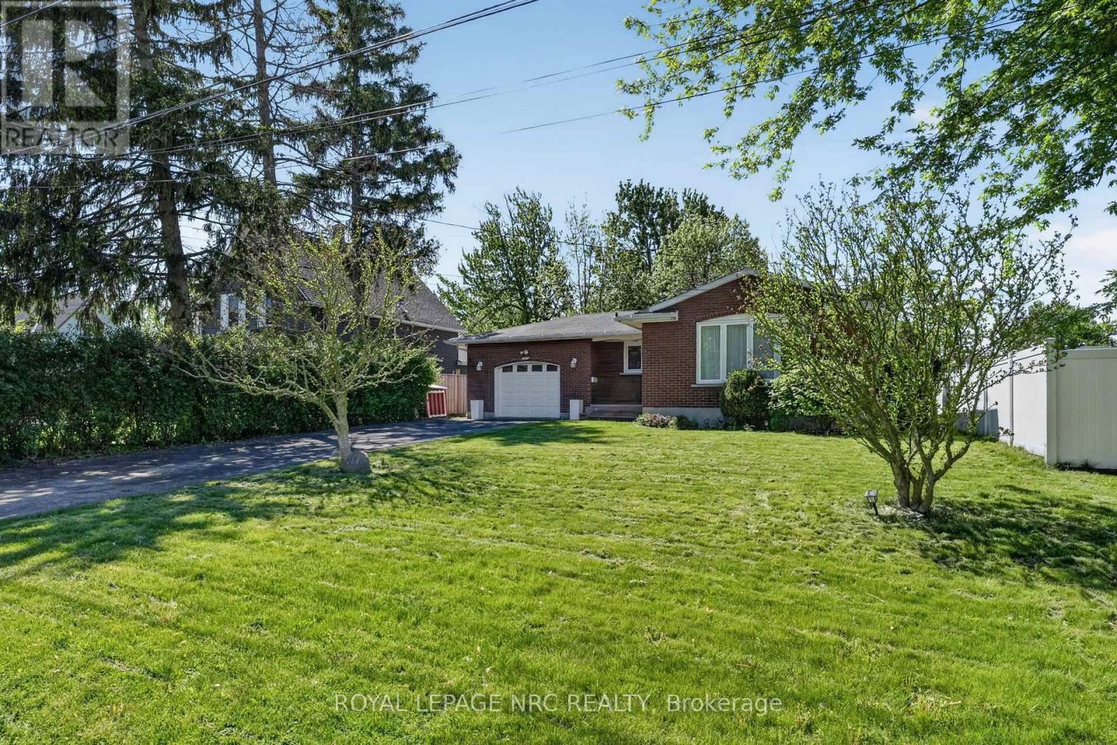












268 HENRIETTA STREET

,
Fort Erie,




Ontario
L2A2K7

