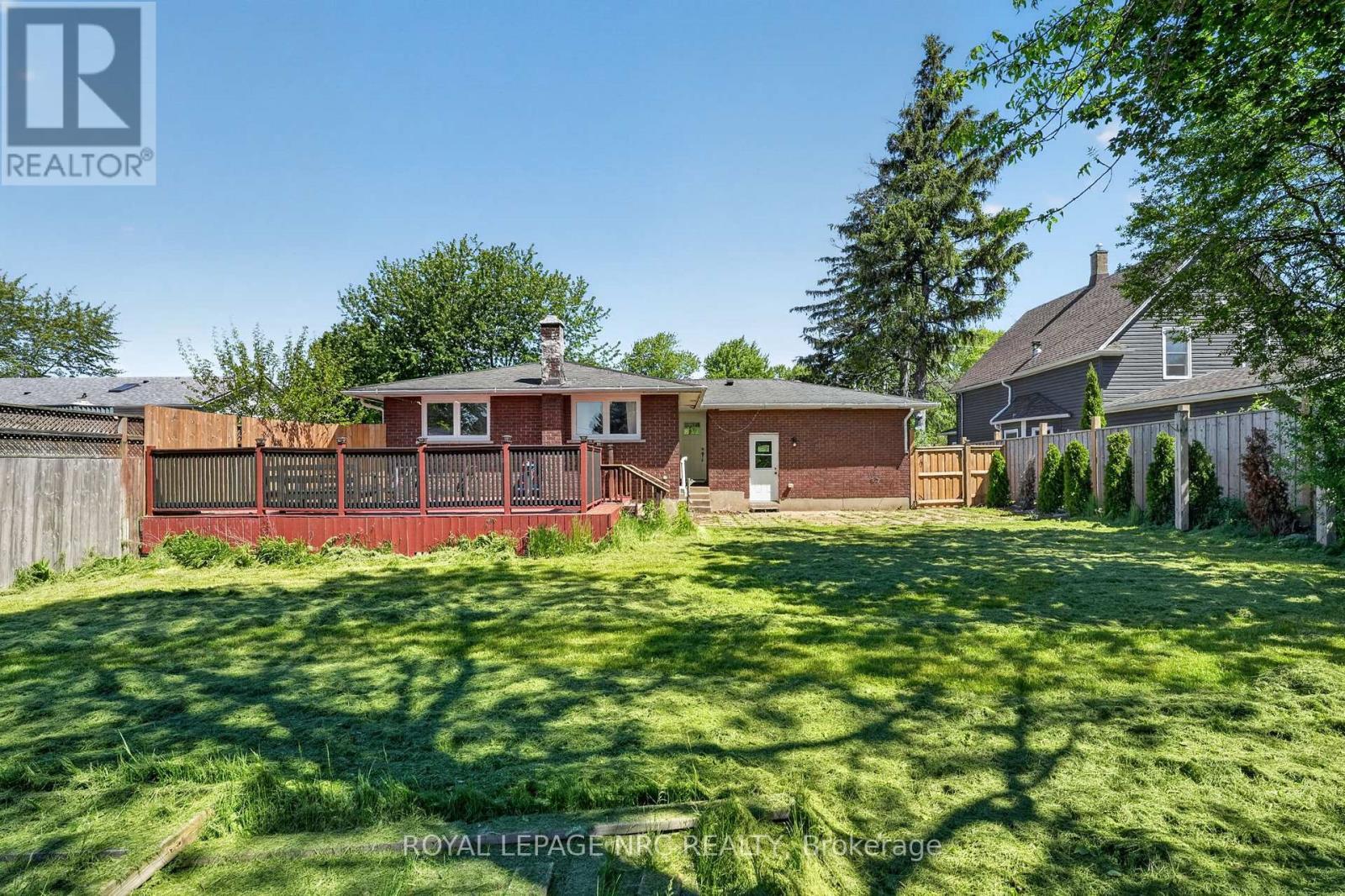 












268 HENRIETTA STREET

,
Fort Erie,




Ontario
L2A2K7

