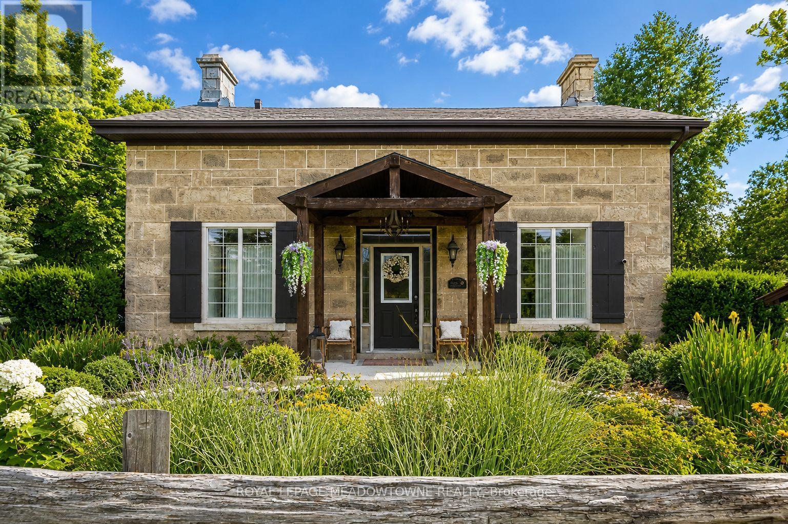 












10761 GUELPH LINE

,
Milton,




Ontario
L0P1B0

