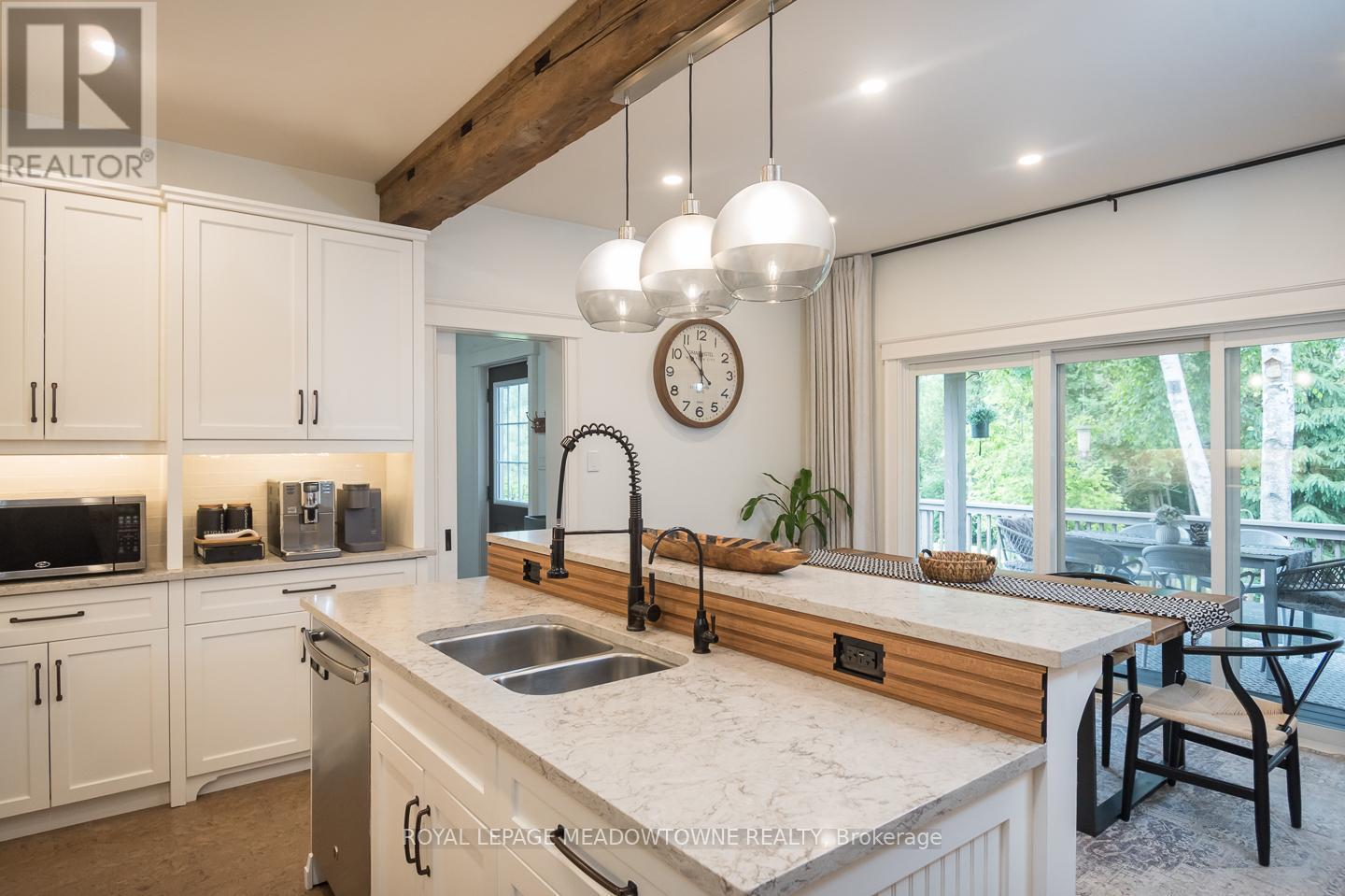 












10761 GUELPH LINE

,
Milton,




Ontario
L0P1B0

