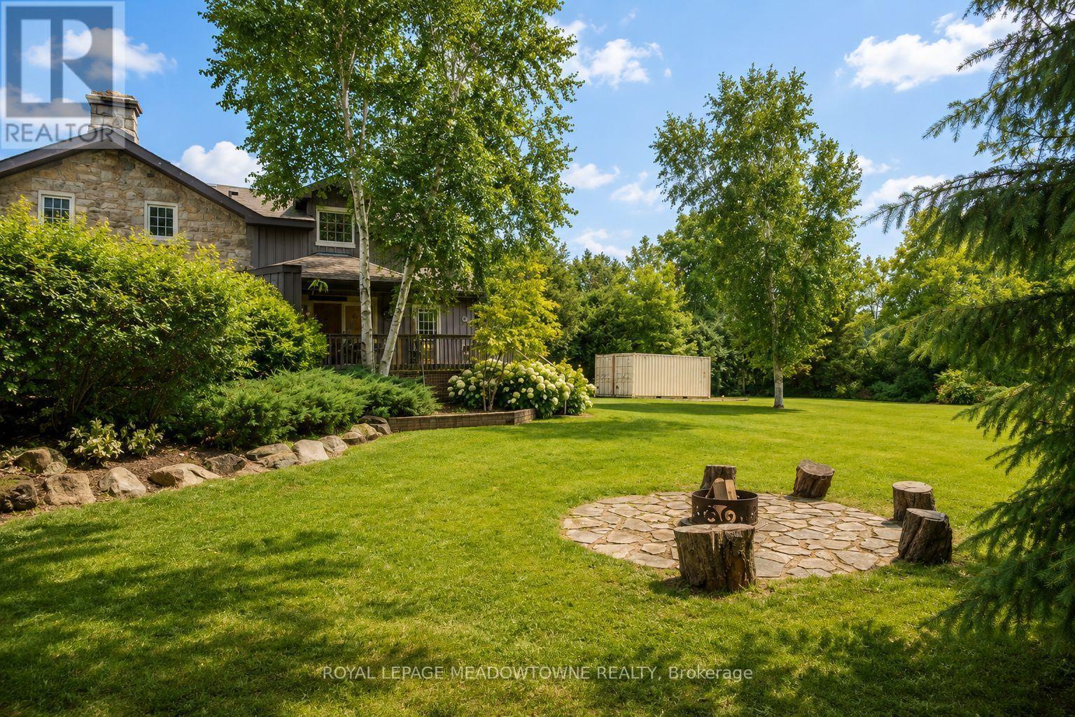 












10761 GUELPH LINE

,
Milton,




Ontario
L0P1B0

