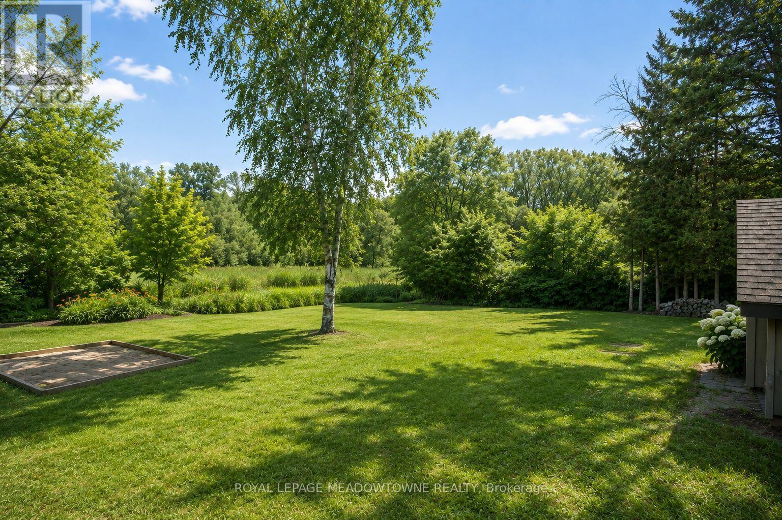 












10761 GUELPH LINE

,
Milton,




Ontario
L0P1B0

