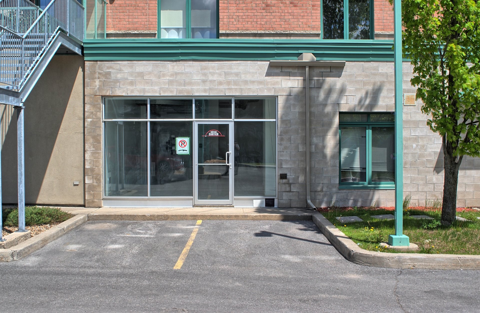 









1180


Ch. d'Aylmer

, SS04,
Gatineau (Aylmer),




QC
J9H0G5

