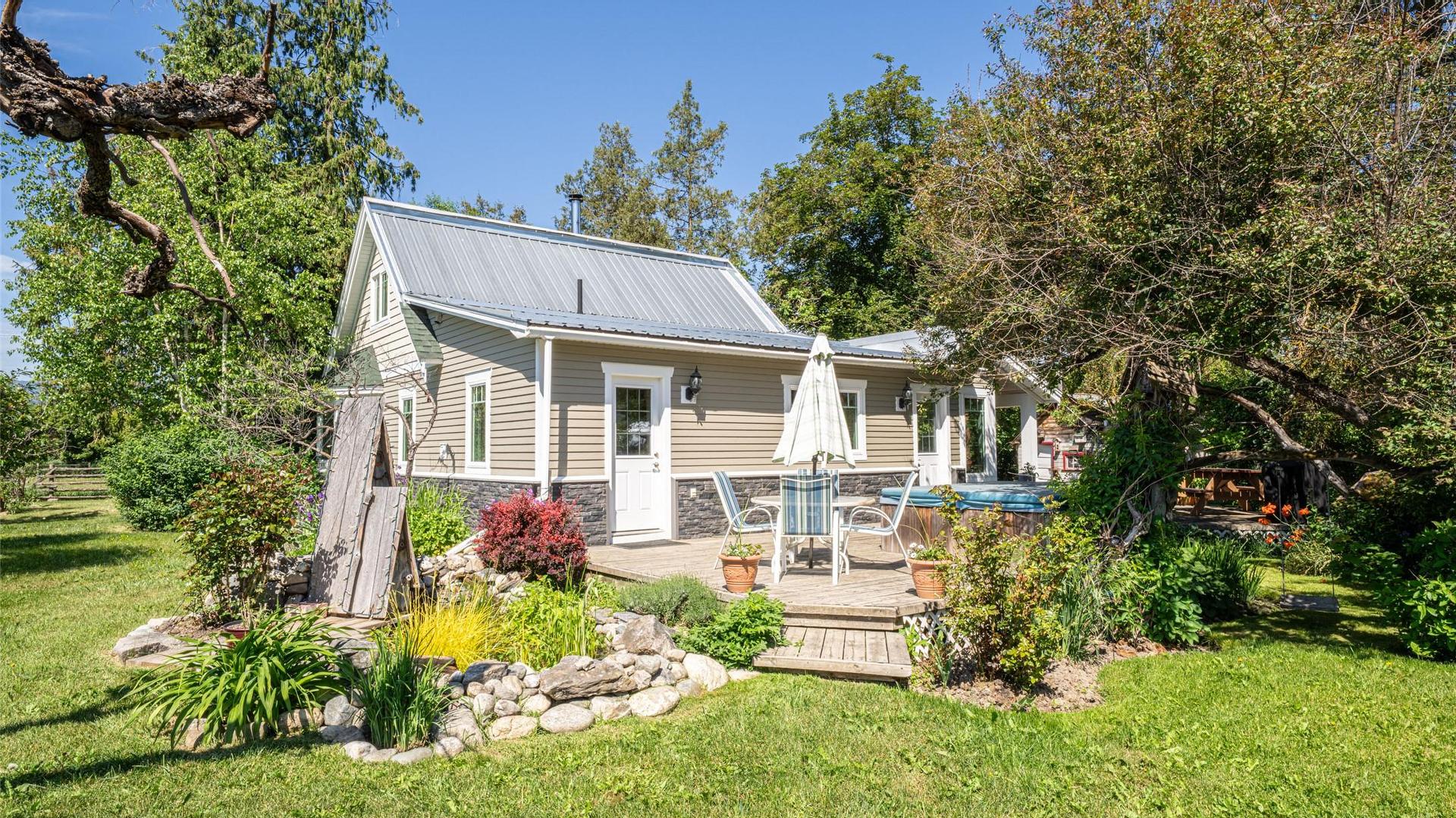 









749


Enderby - Grindrod

Road,
Enderby,




BC
V4Y 4K1

