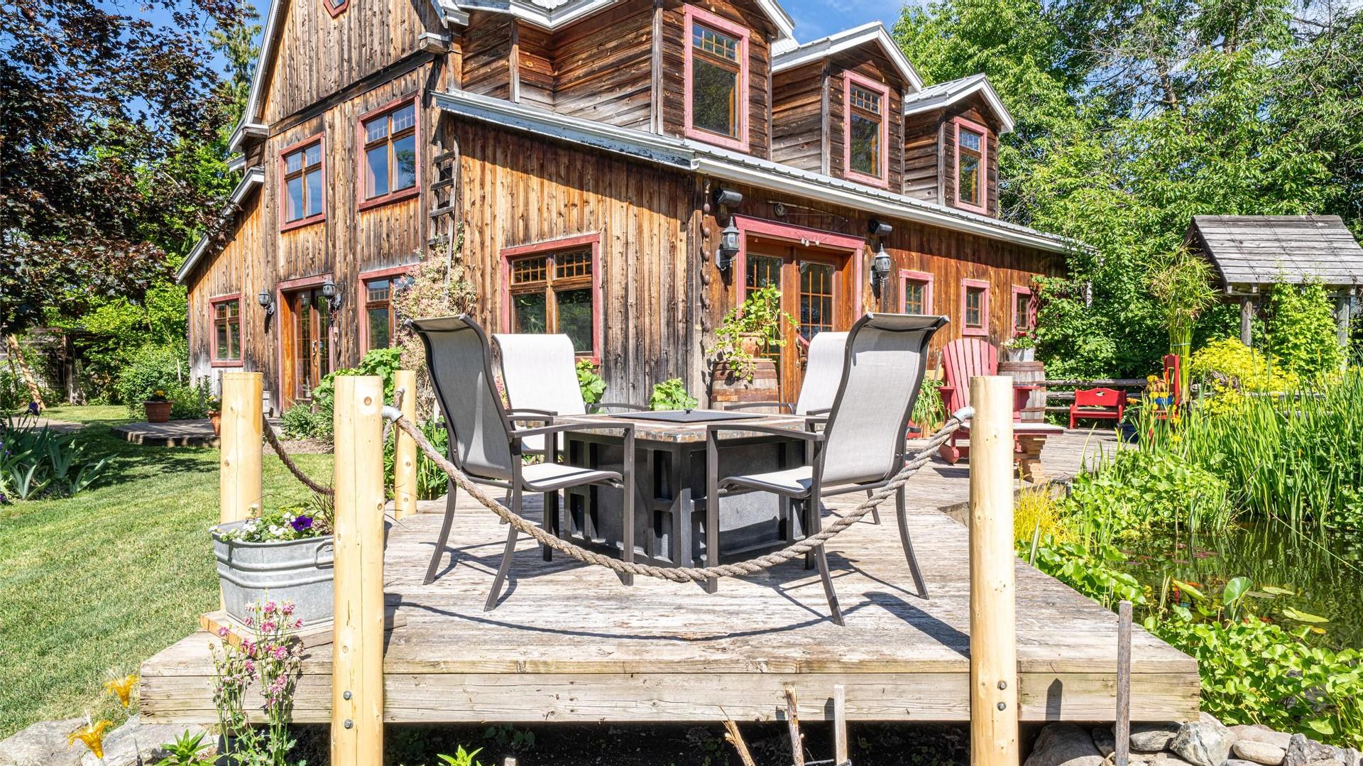 









749


Enderby - Grindrod

Road,
Enderby,




BC
V4Y 4K1

