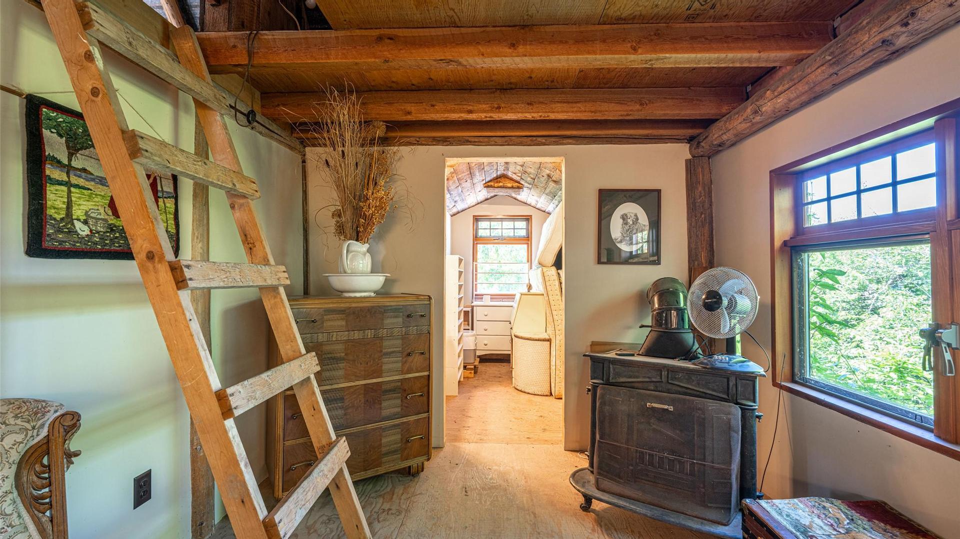 









749


Enderby - Grindrod

Road,
Enderby,




BC
V4Y 4K1

