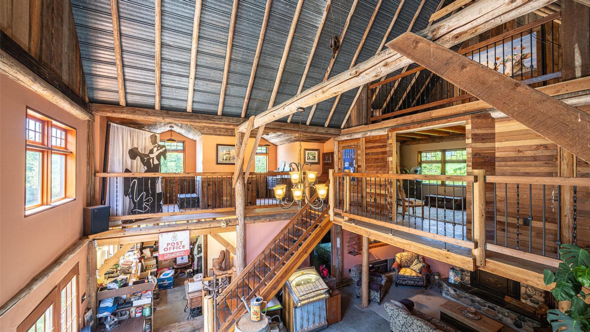 









749


Enderby - Grindrod

Road,
Enderby,




BC
V4Y 4K1

