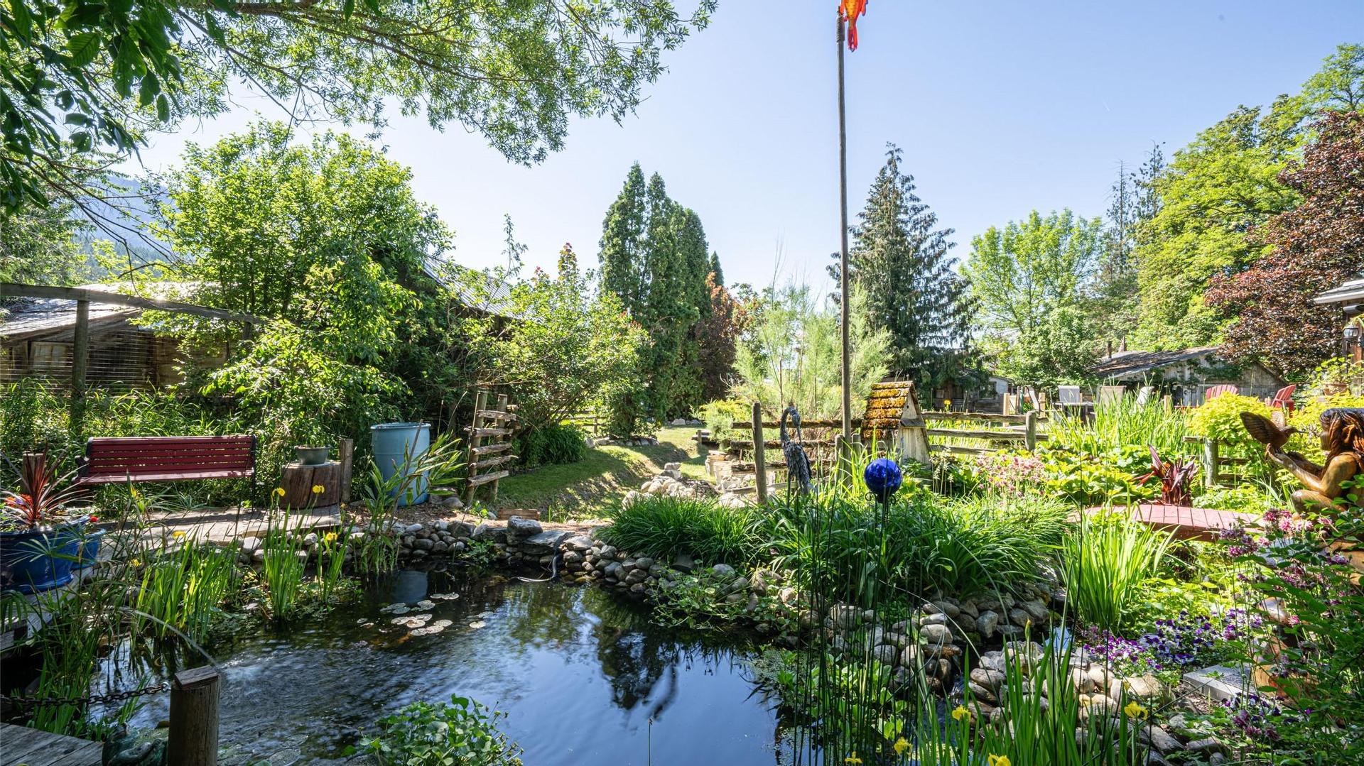 









749


Enderby - Grindrod

Road,
Enderby,




BC
V4Y 4K1

