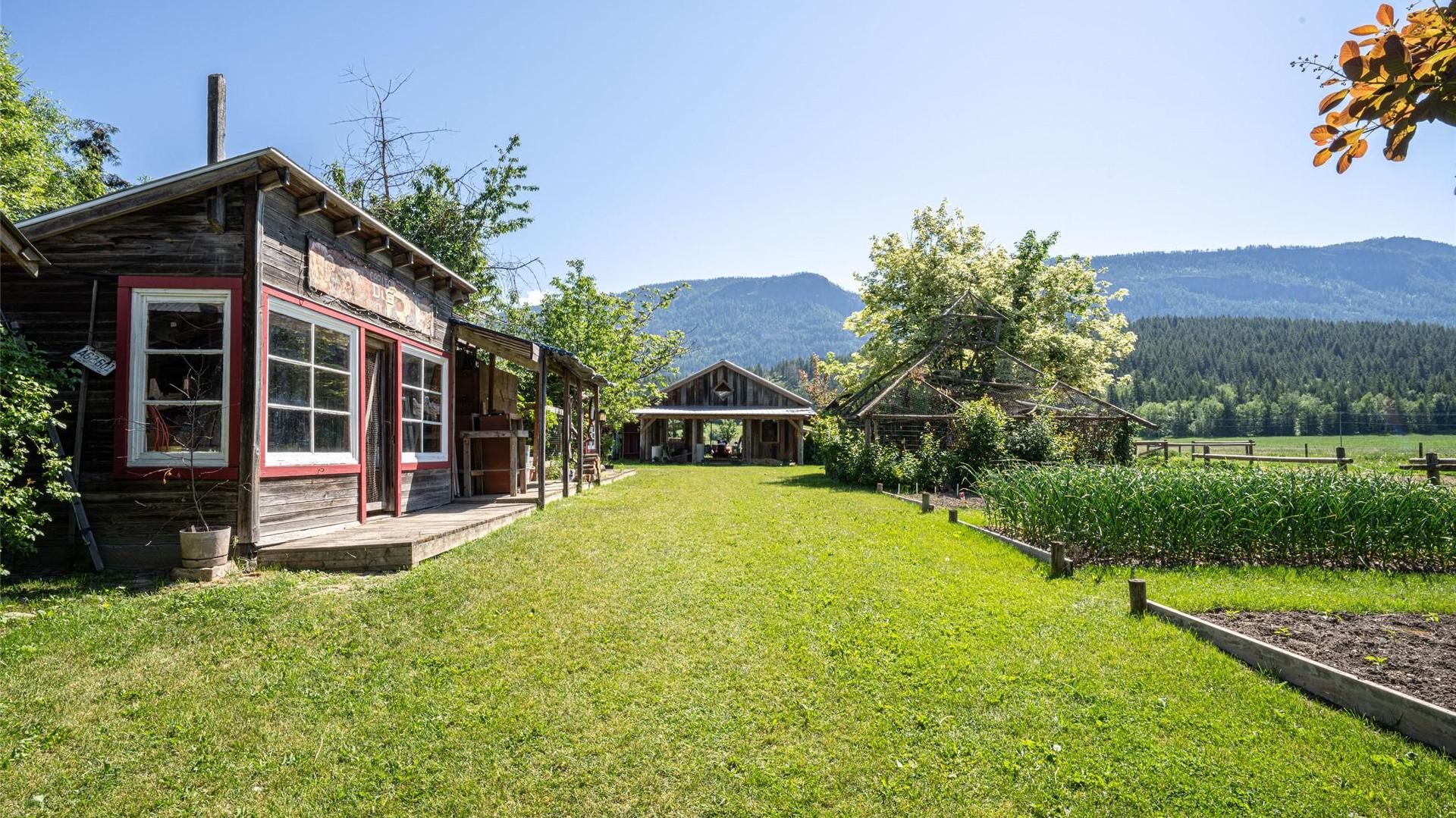 









749


Enderby - Grindrod

Road,
Enderby,




BC
V4Y 4K1

