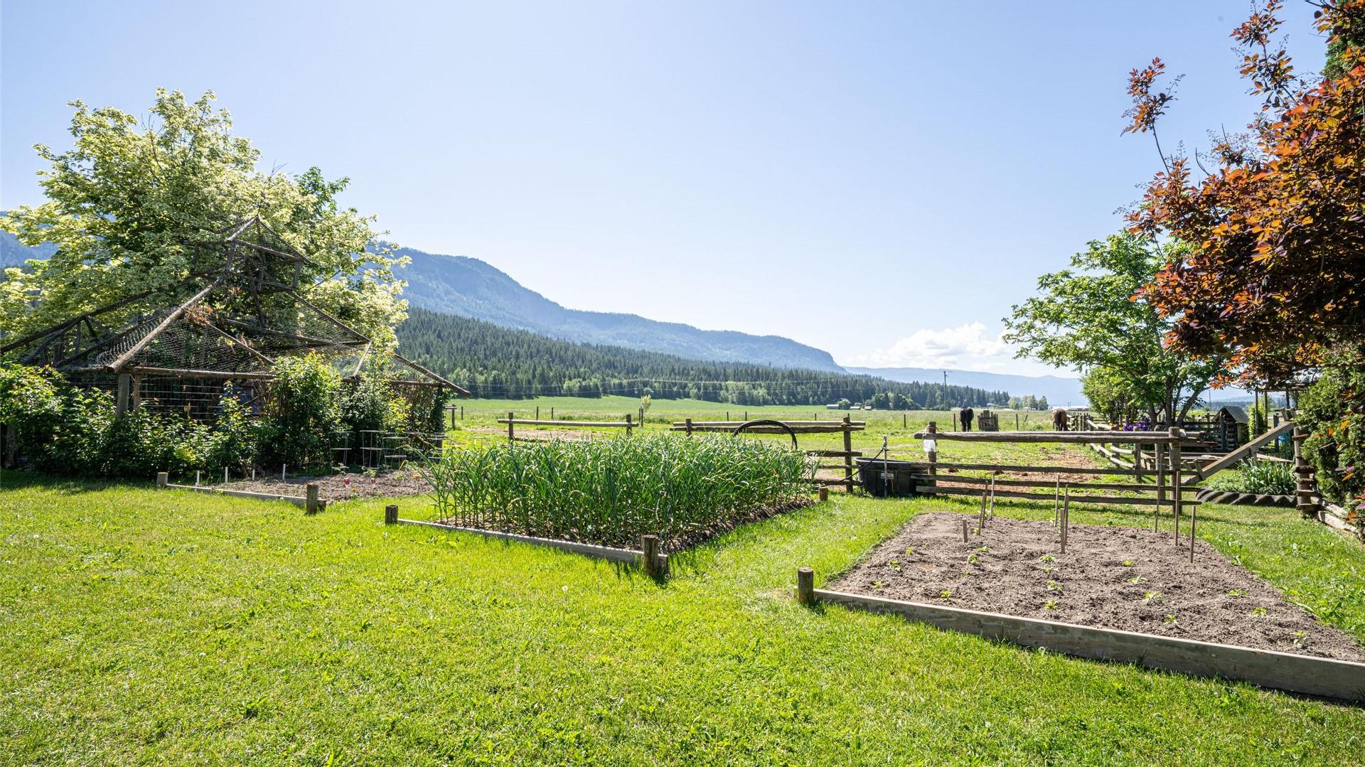 









749


Enderby - Grindrod

Road,
Enderby,




BC
V4Y 4K1

