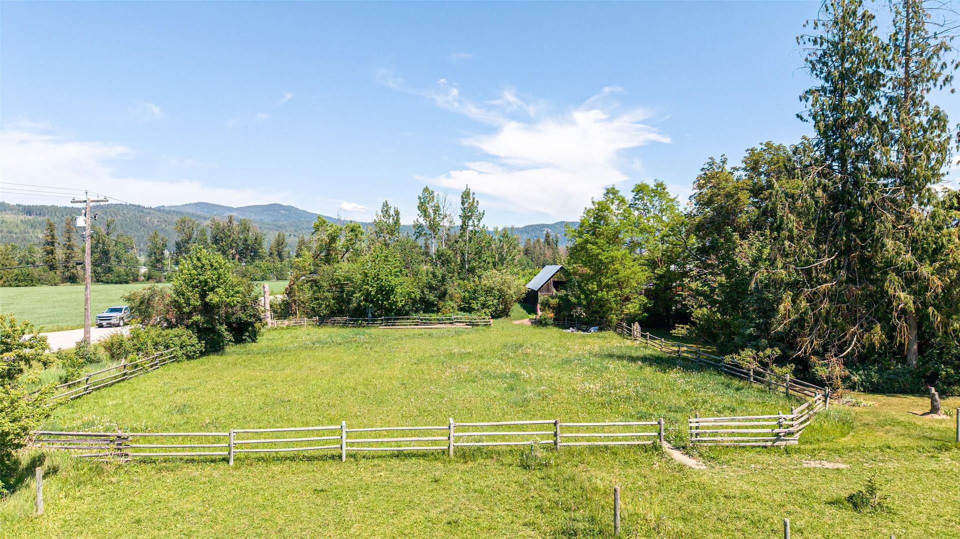 









749


Enderby - Grindrod

Road,
Enderby,




BC
V4Y 4K1

