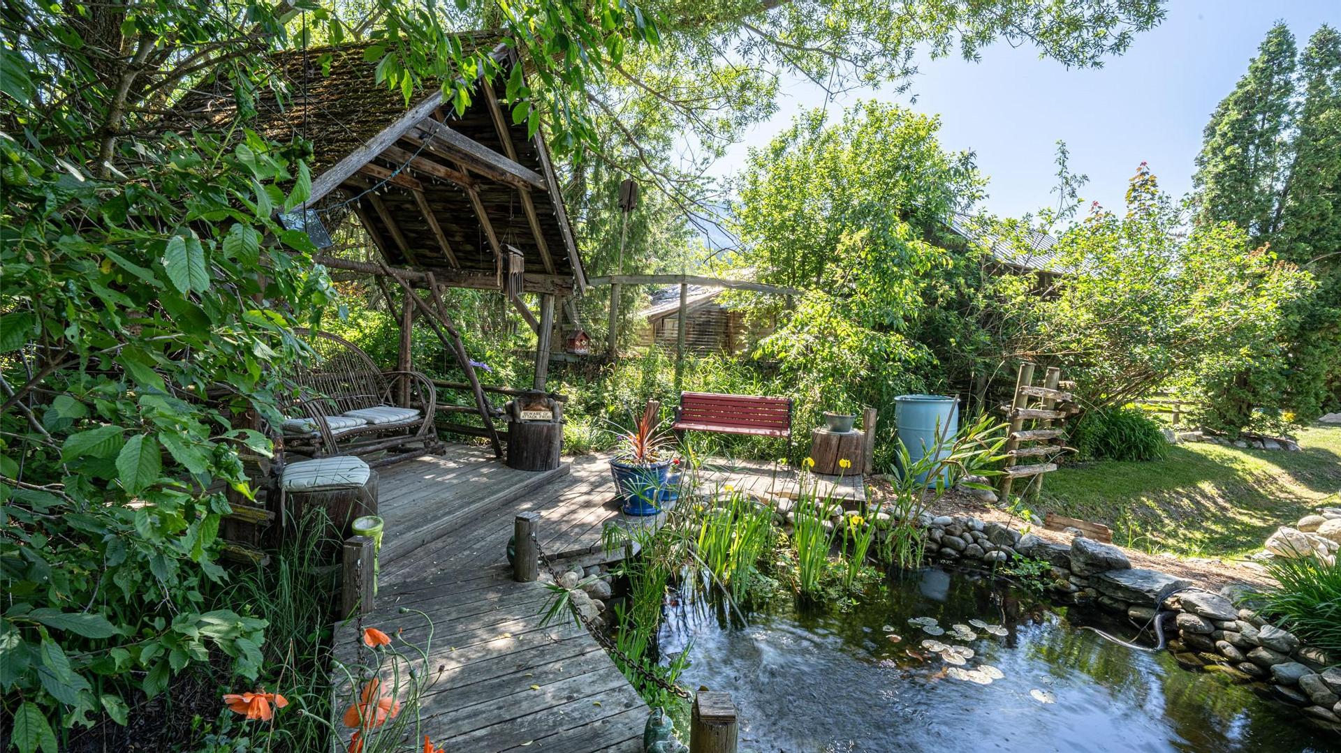 









749


Enderby - Grindrod

Road,
Enderby,




BC
V4Y 4K1

