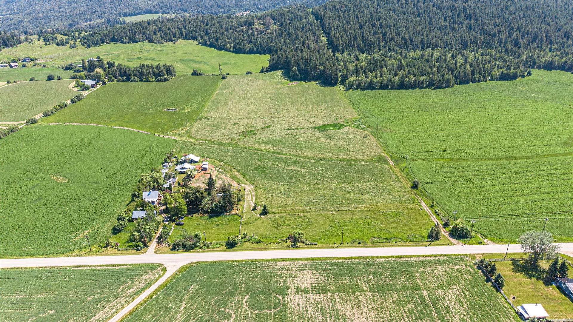









749


Enderby - Grindrod

Road,
Enderby,




BC
V4Y 4K1

