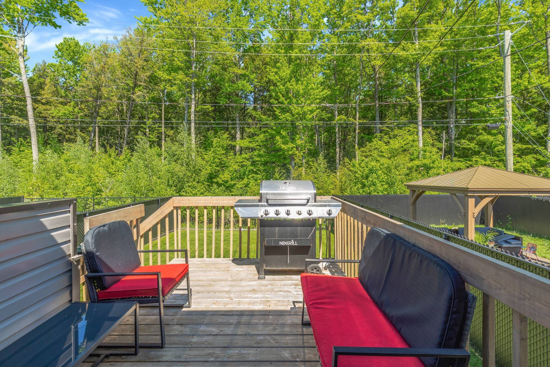 









752


Rue Richelieu

,
Saint-Roch-de-Richelieu,




QC
J0L2M0

