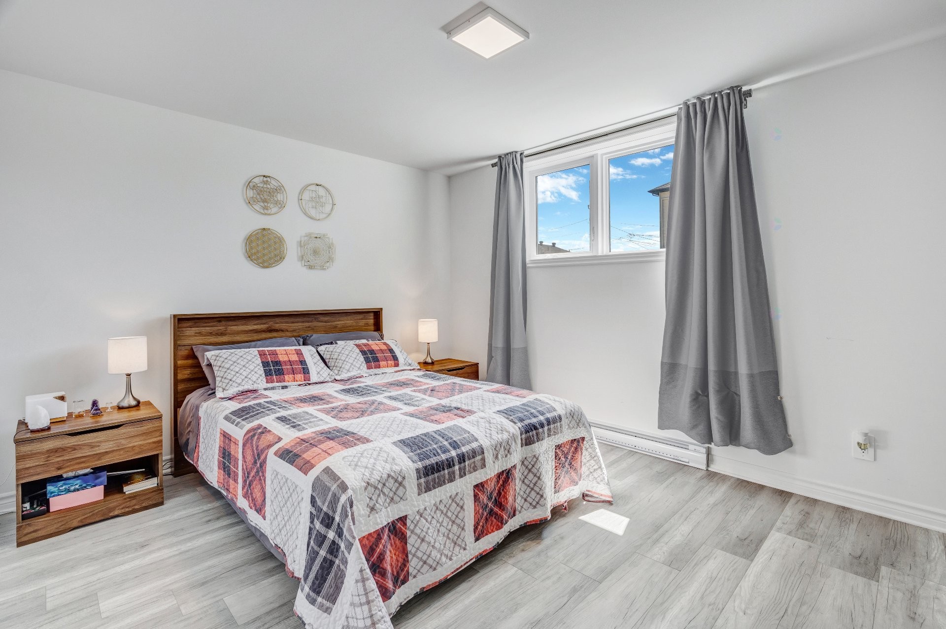 









752


Rue Richelieu

,
Saint-Roch-de-Richelieu,




QC
J0L2M0

