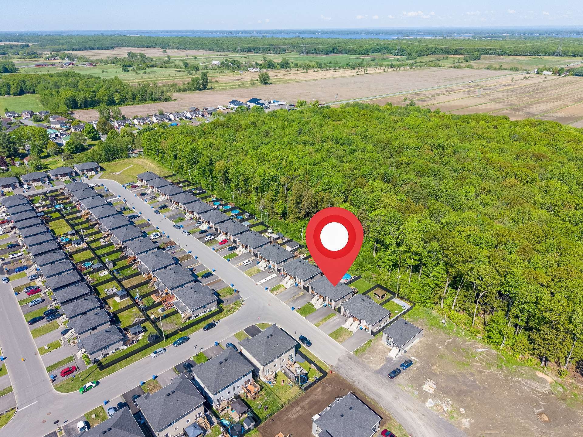









752


Rue Richelieu

,
Saint-Roch-de-Richelieu,




QC
J0L2M0

