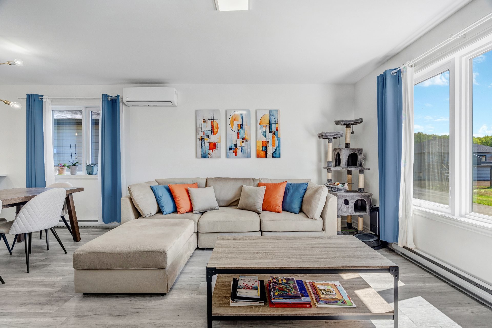 









752


Rue Richelieu

,
Saint-Roch-de-Richelieu,




QC
J0L2M0

