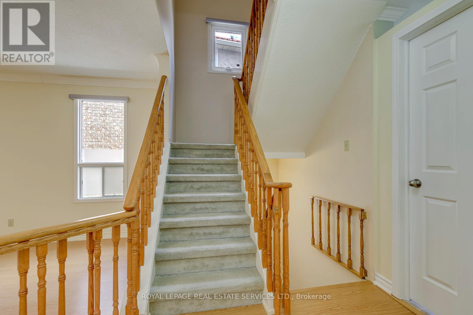 












396 LAURENTIAN AVENUE

,
Mississauga,




Ontario
L4Z2J3

