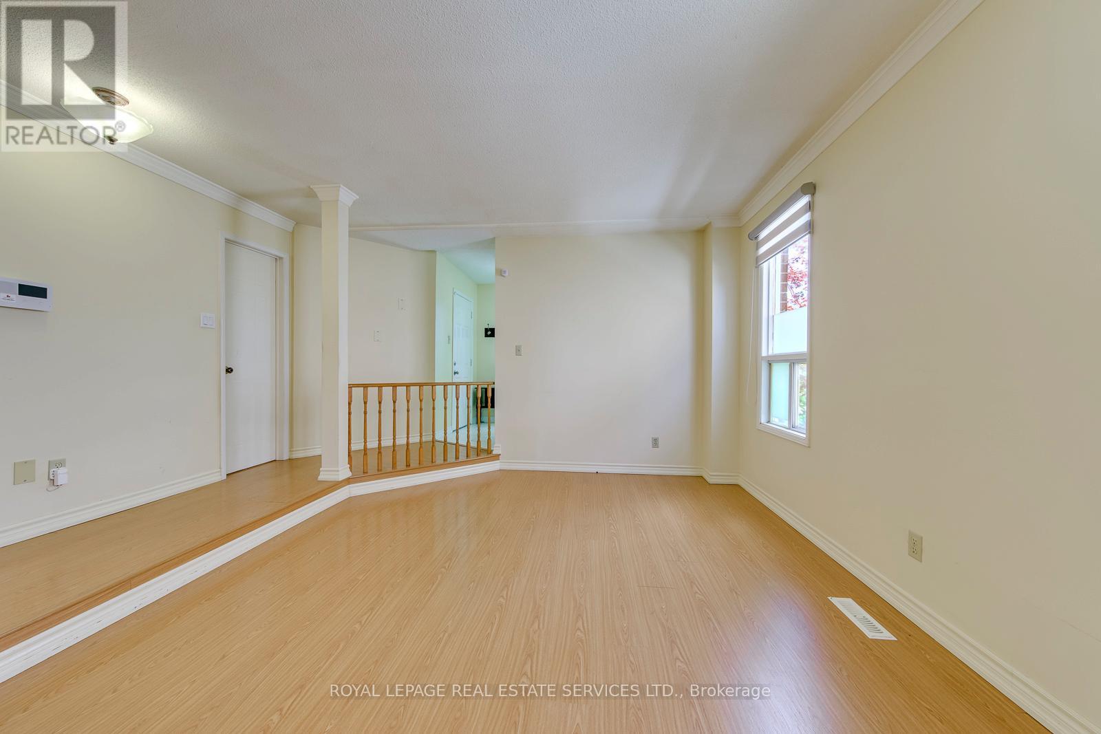 












396 LAURENTIAN AVENUE

,
Mississauga,




Ontario
L4Z2J3

