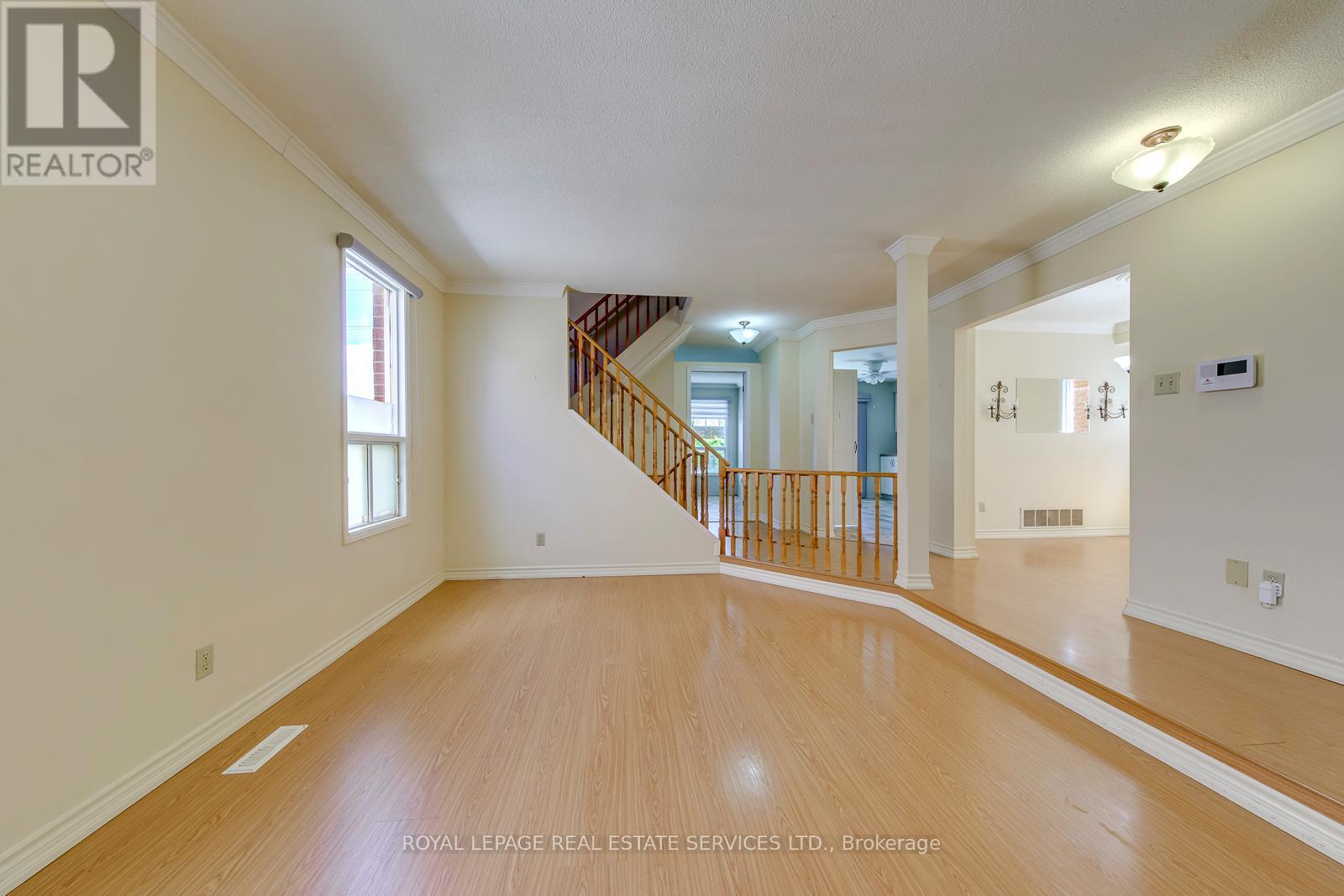 












396 LAURENTIAN AVENUE

,
Mississauga,




Ontario
L4Z2J3

