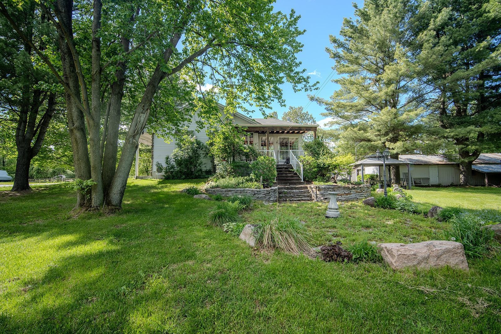 









850Z


Rg St-Esprit

,
L'Épiphanie,




QC
J5X2M6

