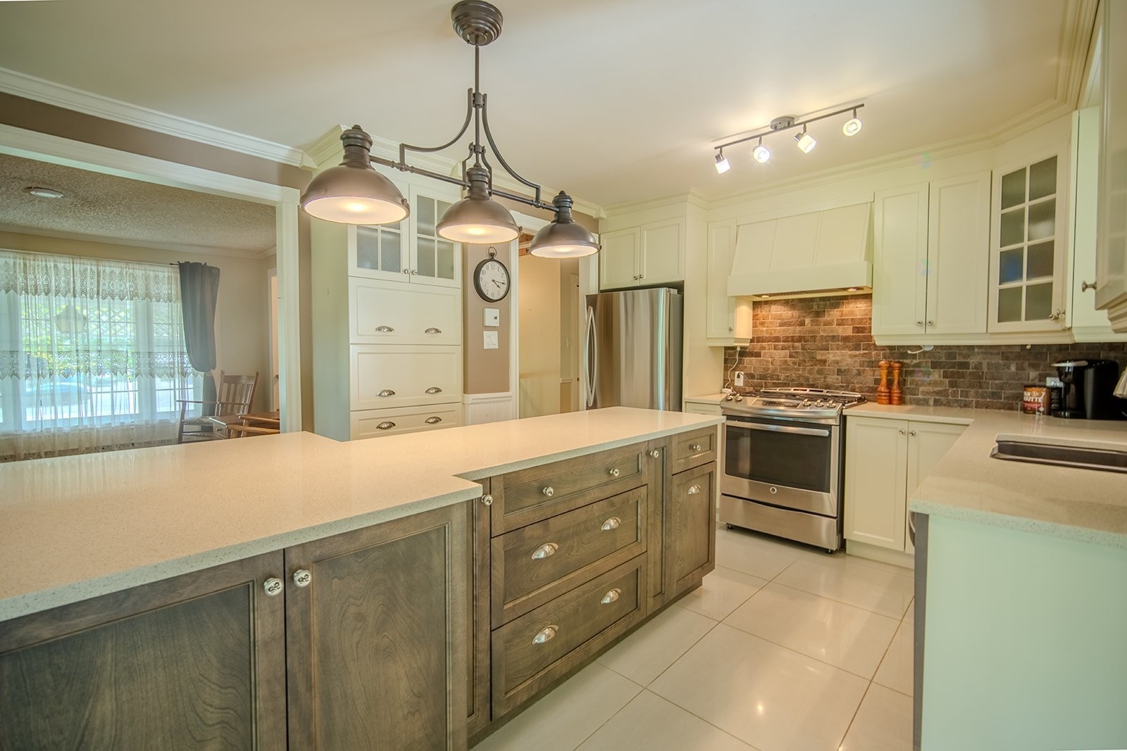 









850Z


Rg St-Esprit

,
L'Épiphanie,




QC
J5X2M6

