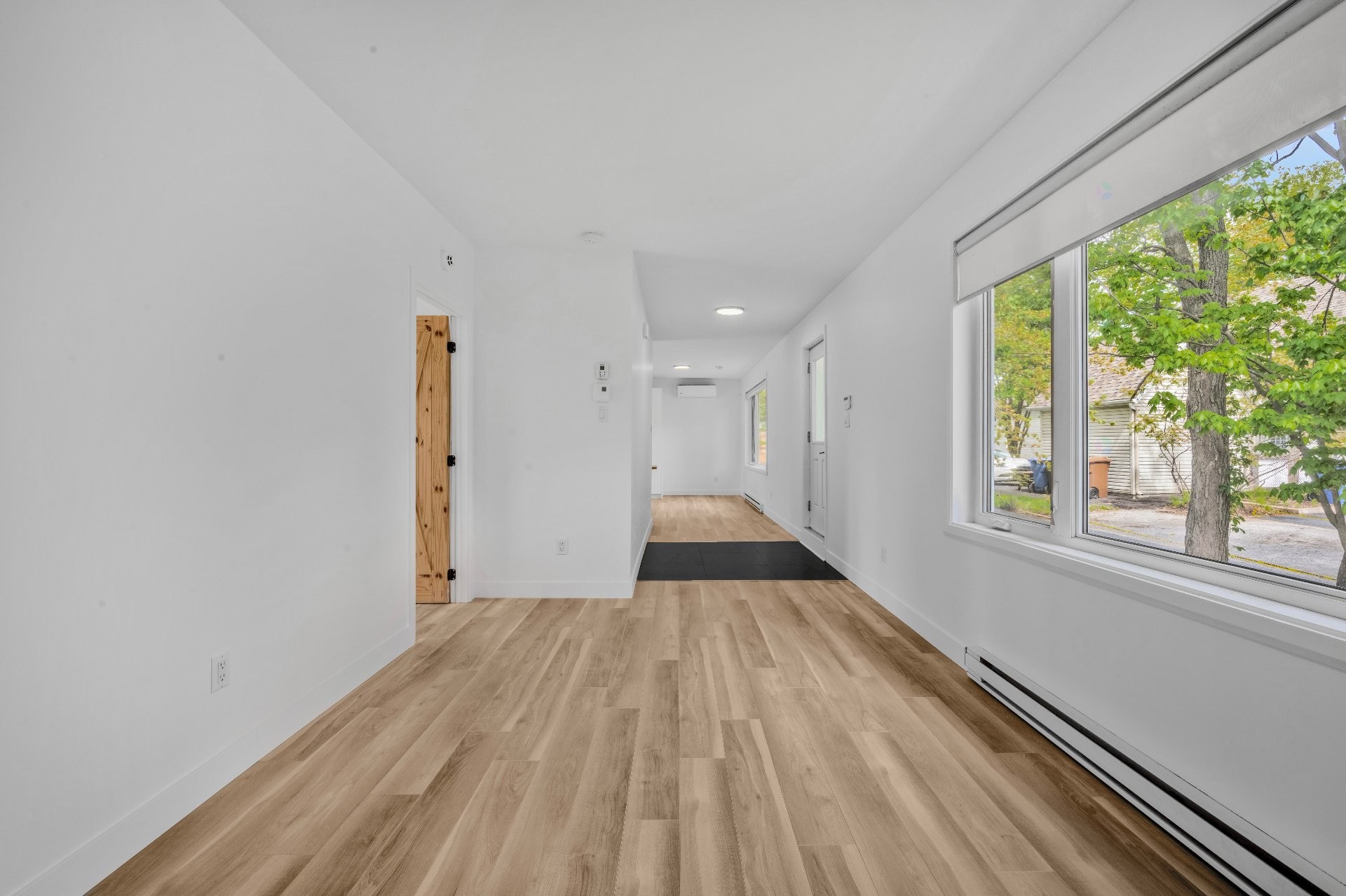 









1102


Rue de l'Équinoxe

,
Saint-Lin/Laurentides,




QC
J5M3E6

