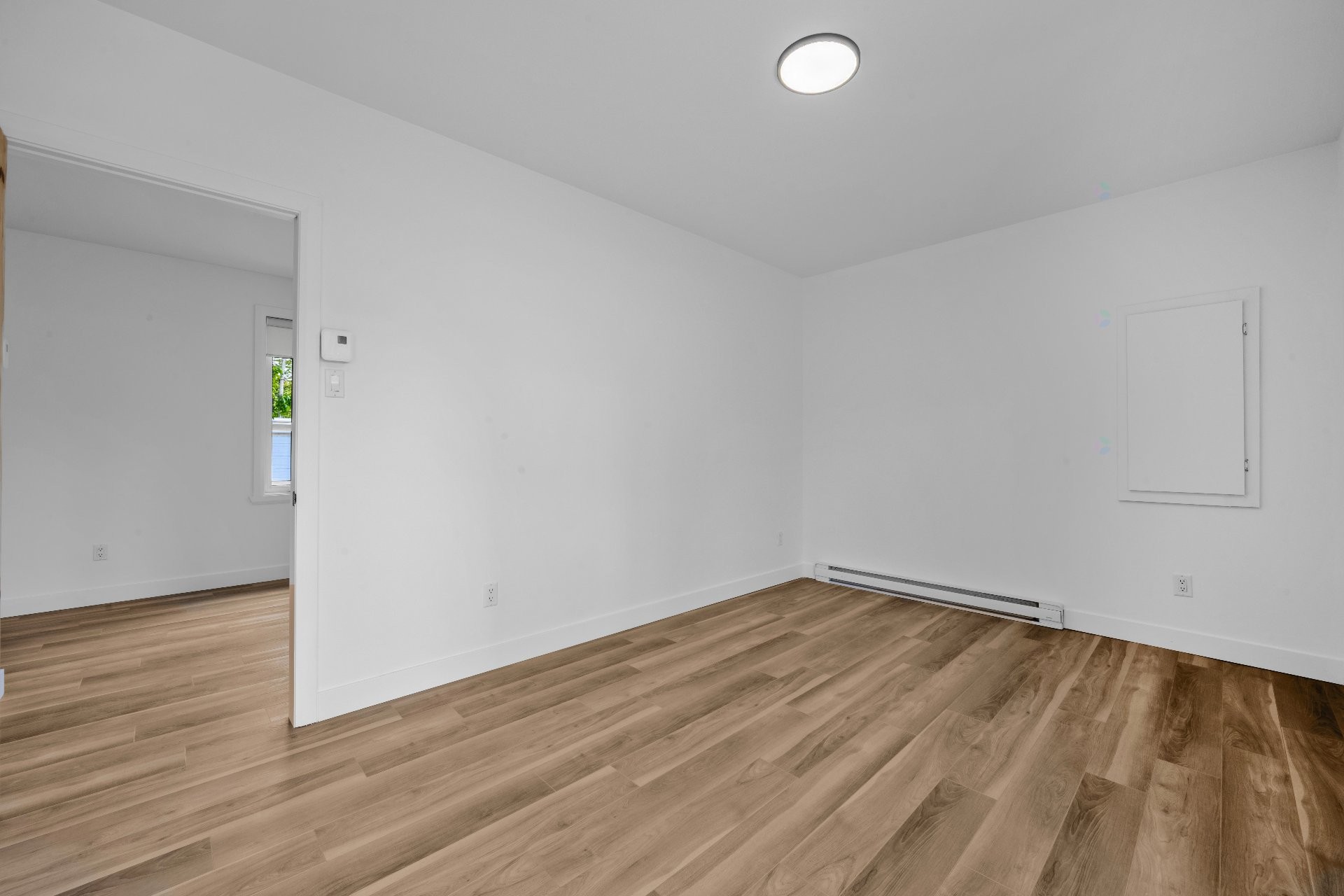 









1102


Rue de l'Équinoxe

,
Saint-Lin/Laurentides,




QC
J5M3E6

