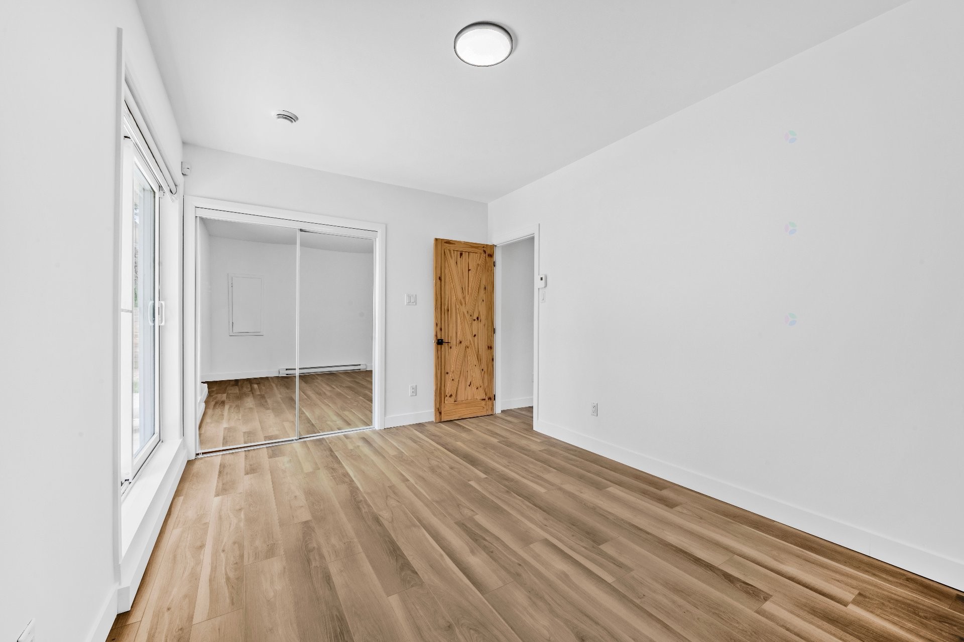 









1102


Rue de l'Équinoxe

,
Saint-Lin/Laurentides,




QC
J5M3E6

