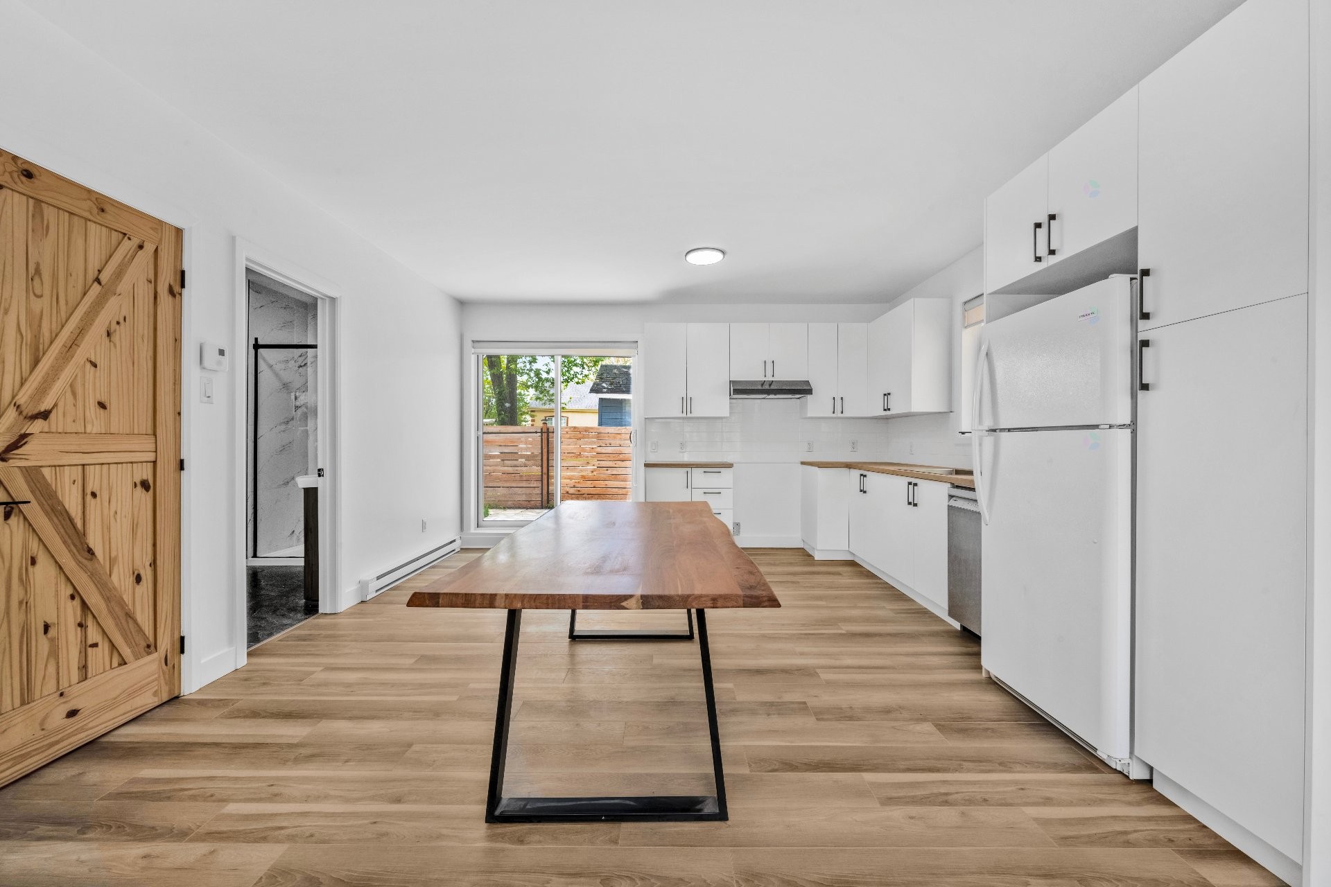









1102


Rue de l'Équinoxe

,
Saint-Lin/Laurentides,




QC
J5M3E6


