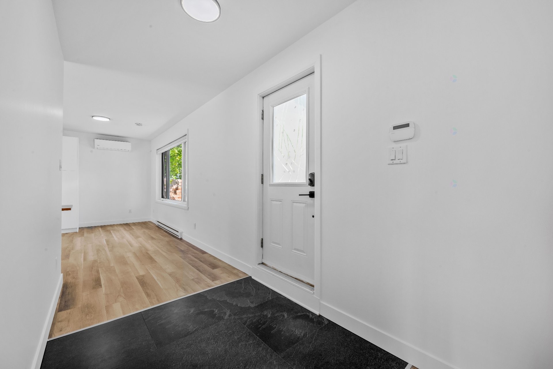 









1102


Rue de l'Équinoxe

,
Saint-Lin/Laurentides,




QC
J5M3E6

