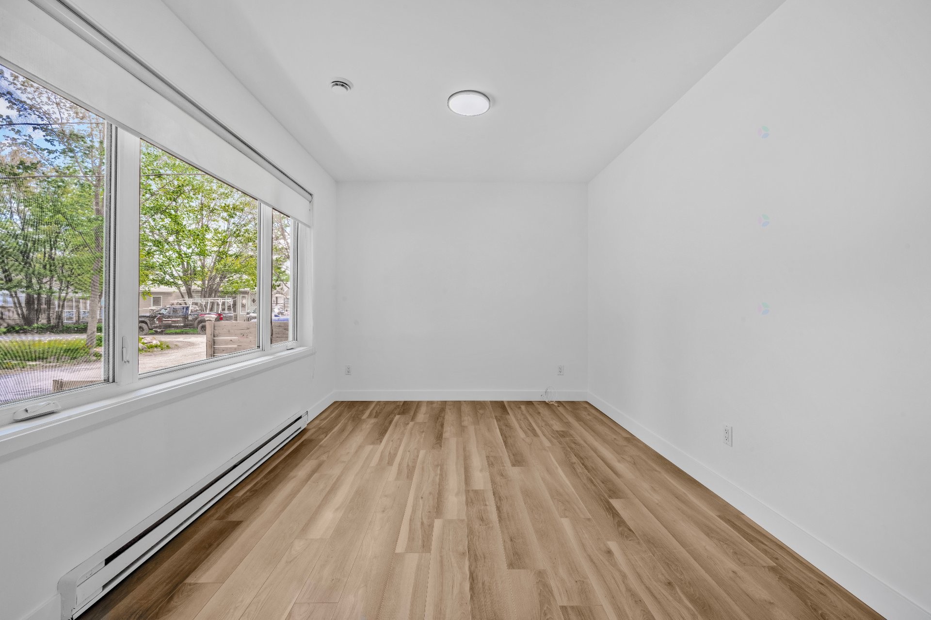 









1102


Rue de l'Équinoxe

,
Saint-Lin/Laurentides,




QC
J5M3E6

