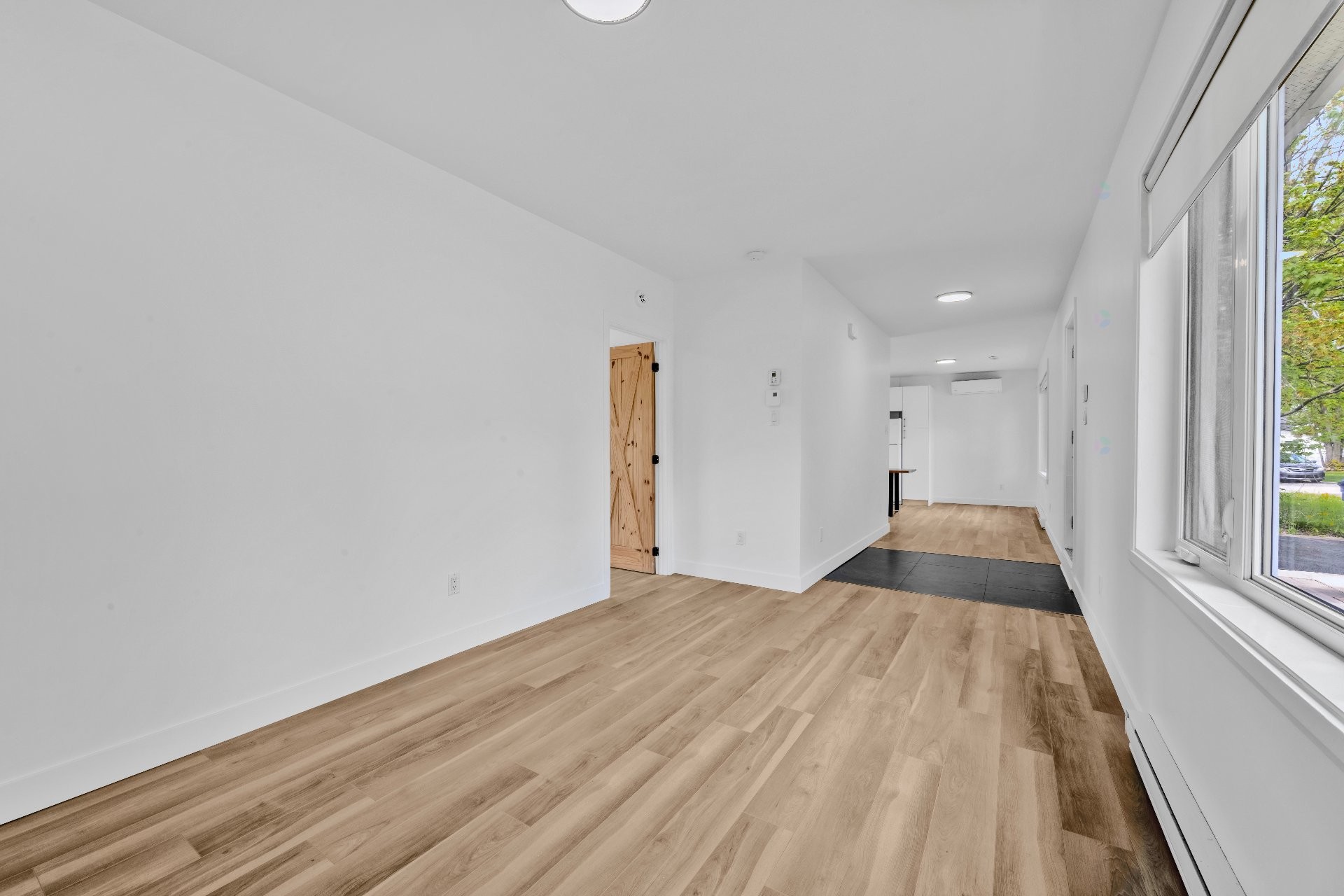 









1102


Rue de l'Équinoxe

,
Saint-Lin/Laurentides,




QC
J5M3E6

