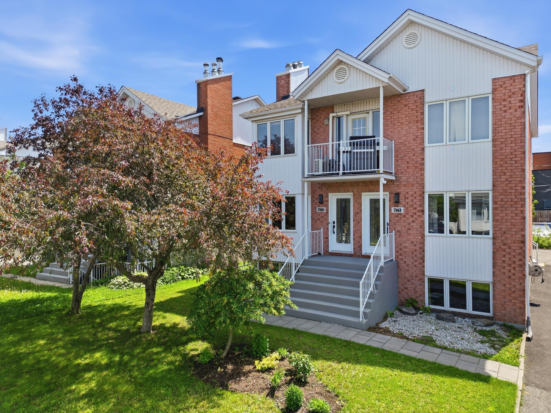 









7165


Rue Tourangeau

,
Longueuil (Saint-Hubert),




QC
J3Y1G2

