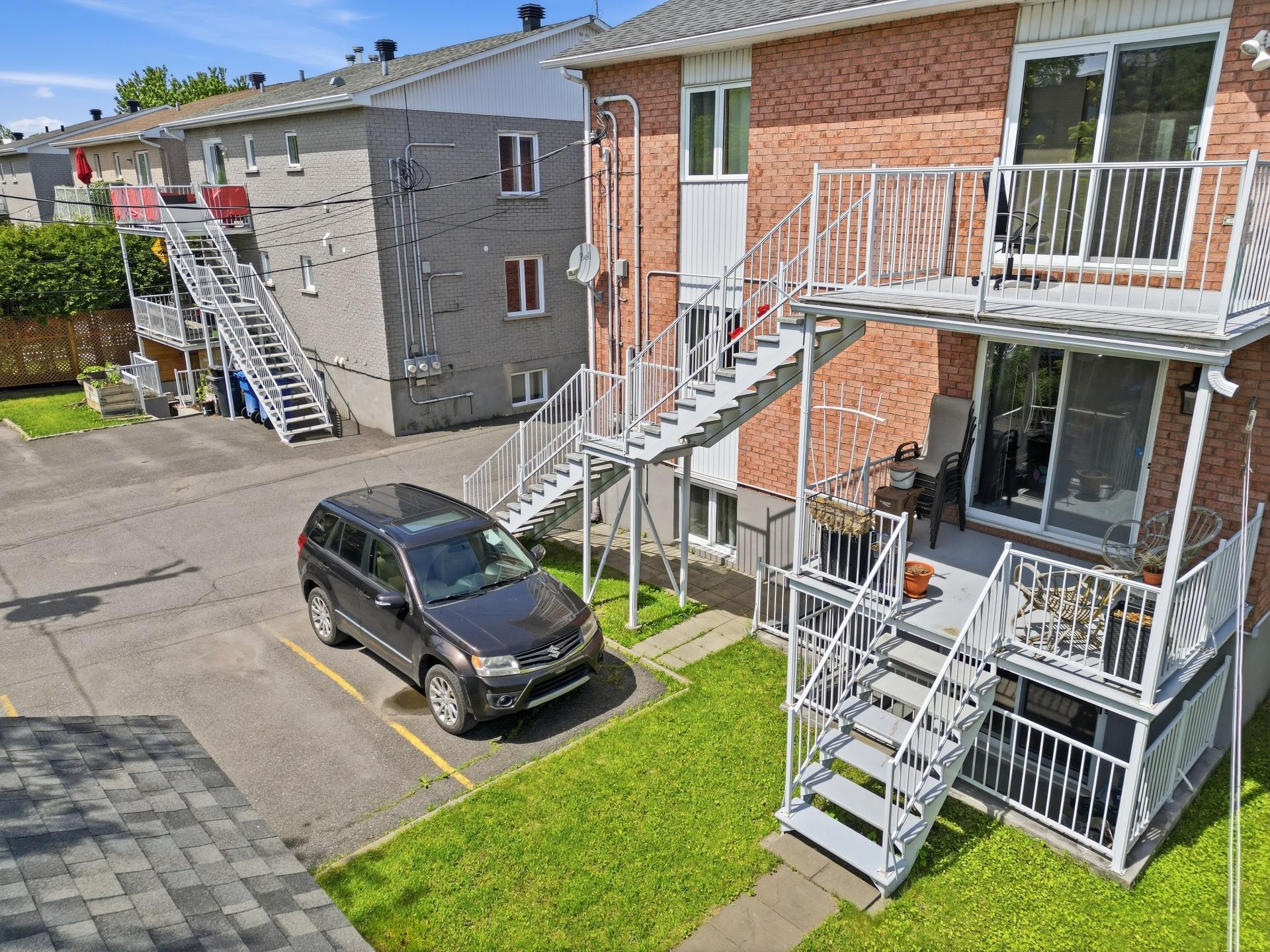 









7165


Rue Tourangeau

,
Longueuil (Saint-Hubert),




QC
J3Y1G2

