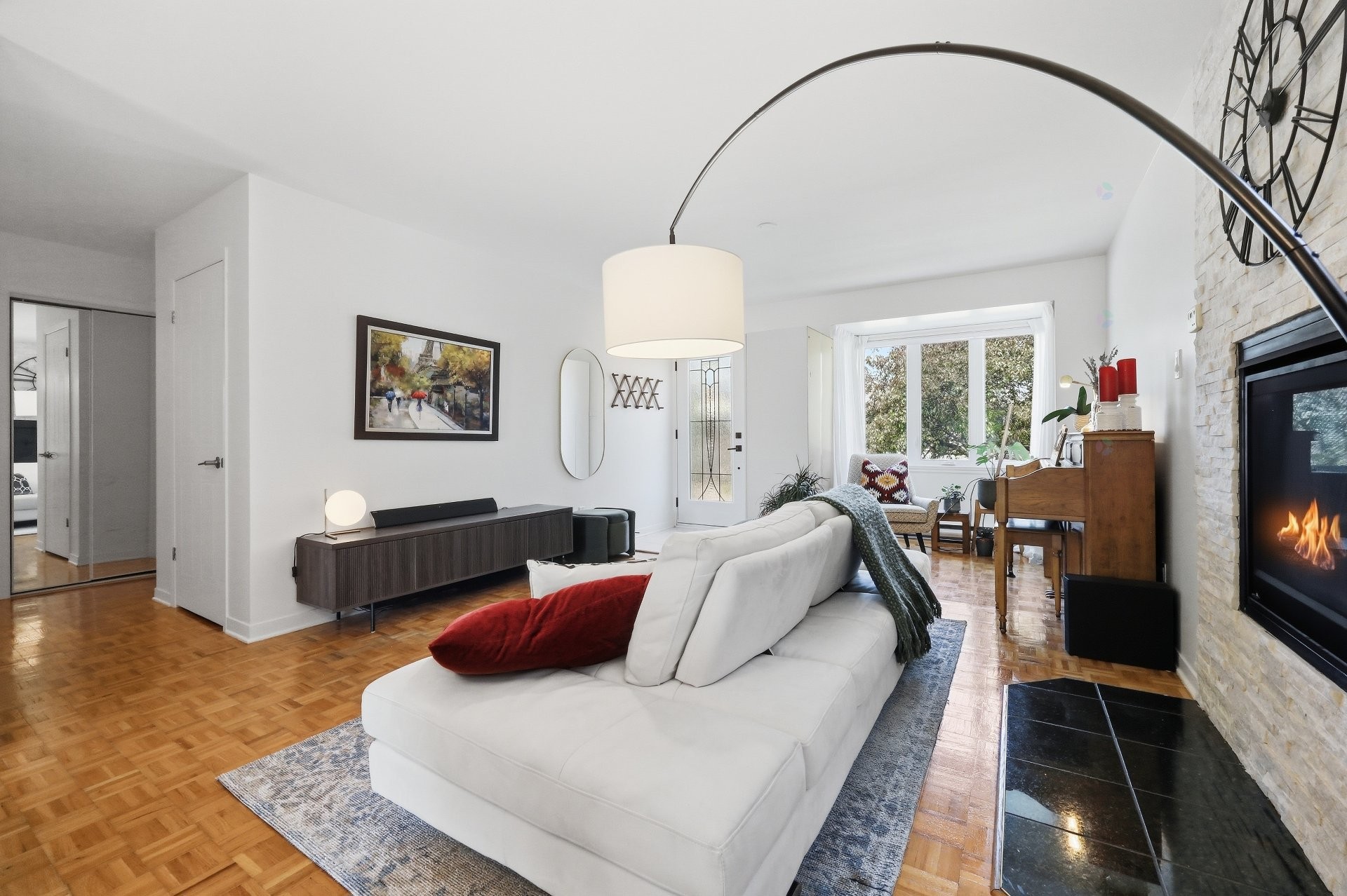 









7165


Rue Tourangeau

,
Longueuil (Saint-Hubert),




QC
J3Y1G2

