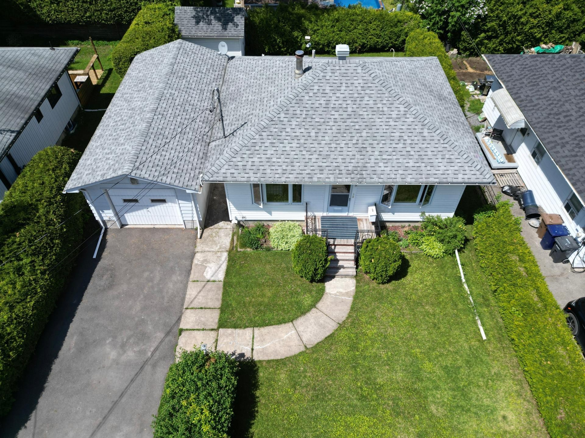 









38


Rue Giguère

,
Laval (Sainte-Rose),




QC
H7L1G9

