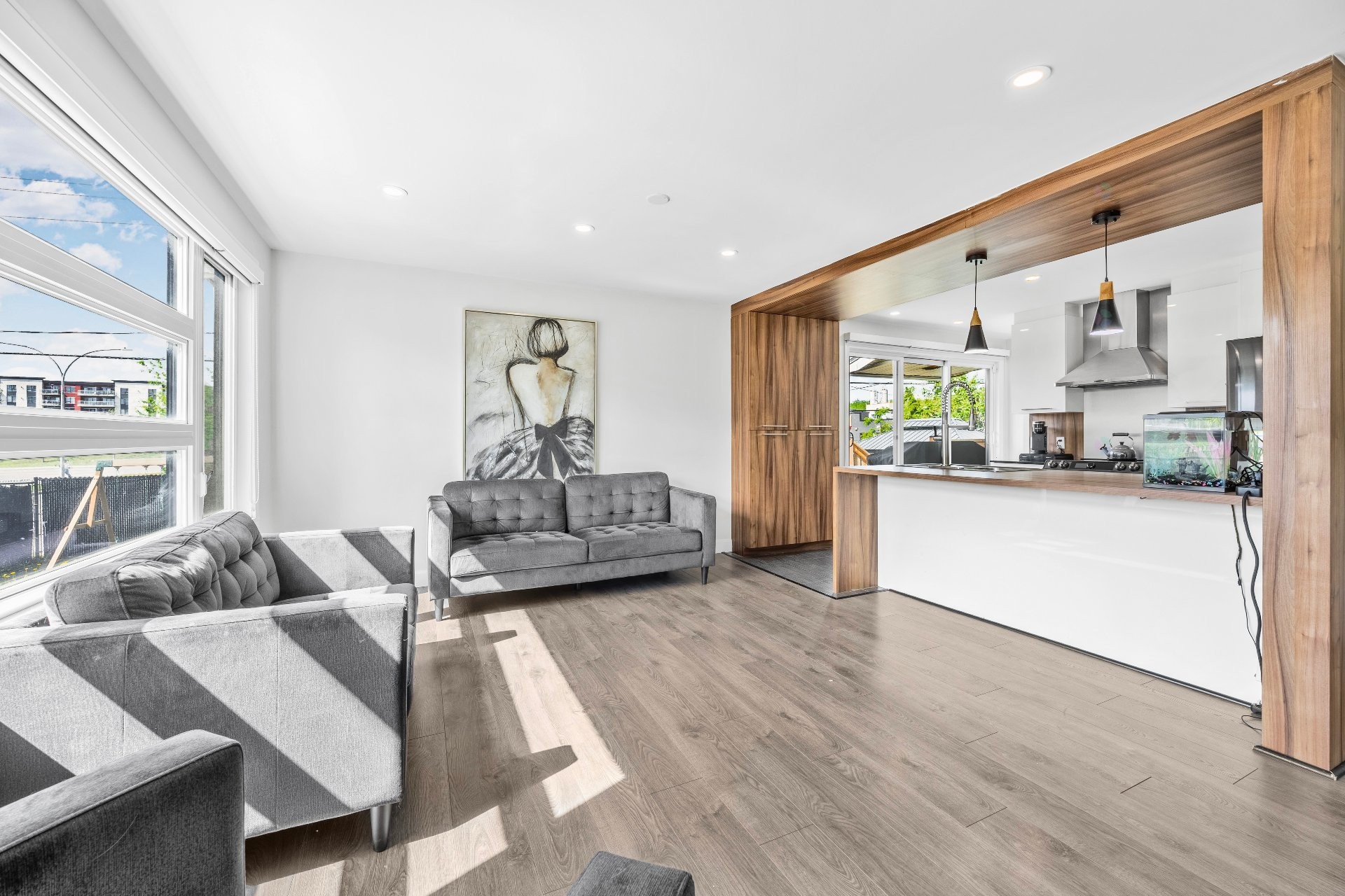 









295


Rue Sherbrooke

,
Sainte-Thérèse,




QC
J7E2C5

