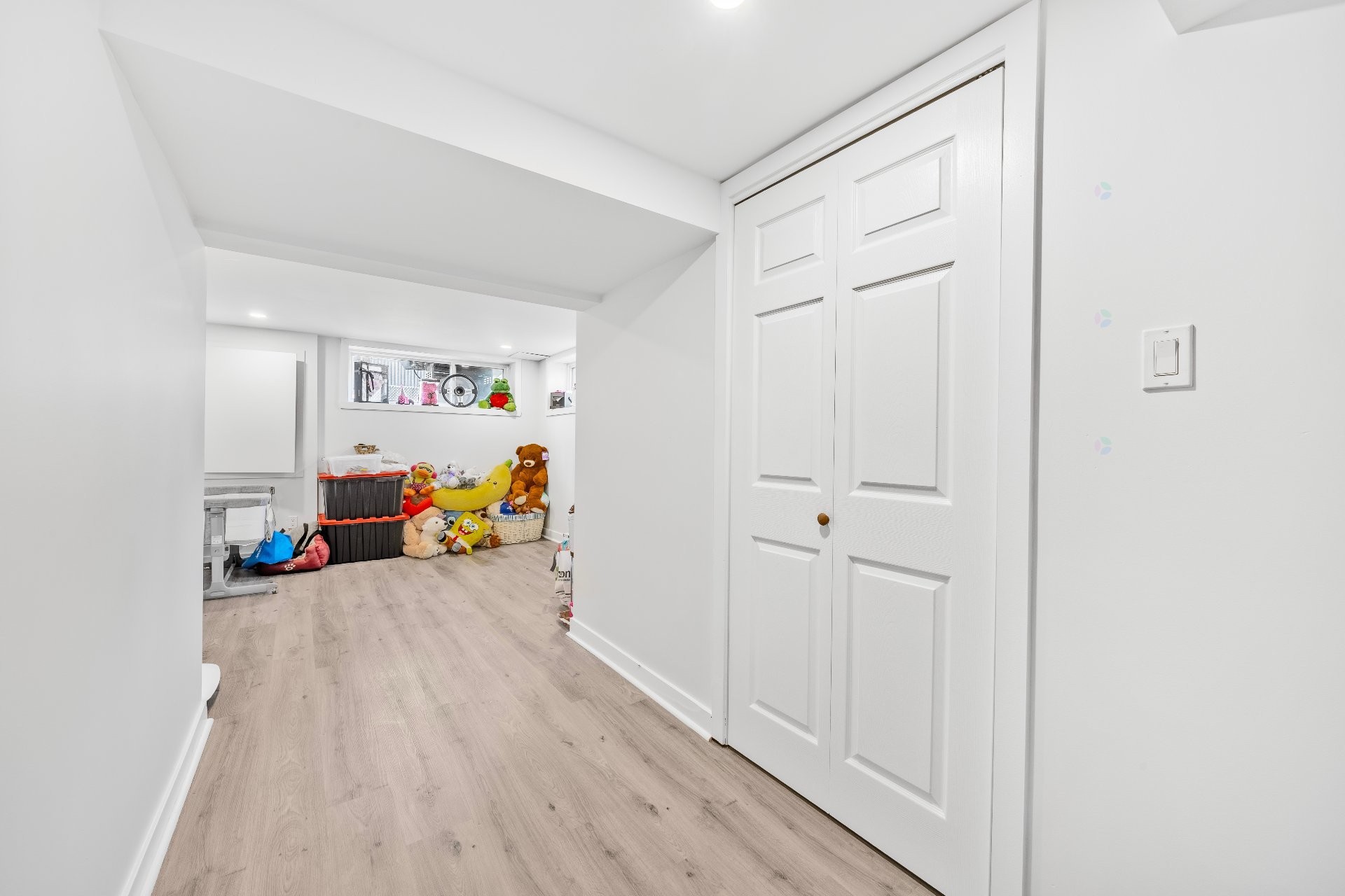 









295


Rue Sherbrooke

,
Sainte-Thérèse,




QC
J7E2C5


